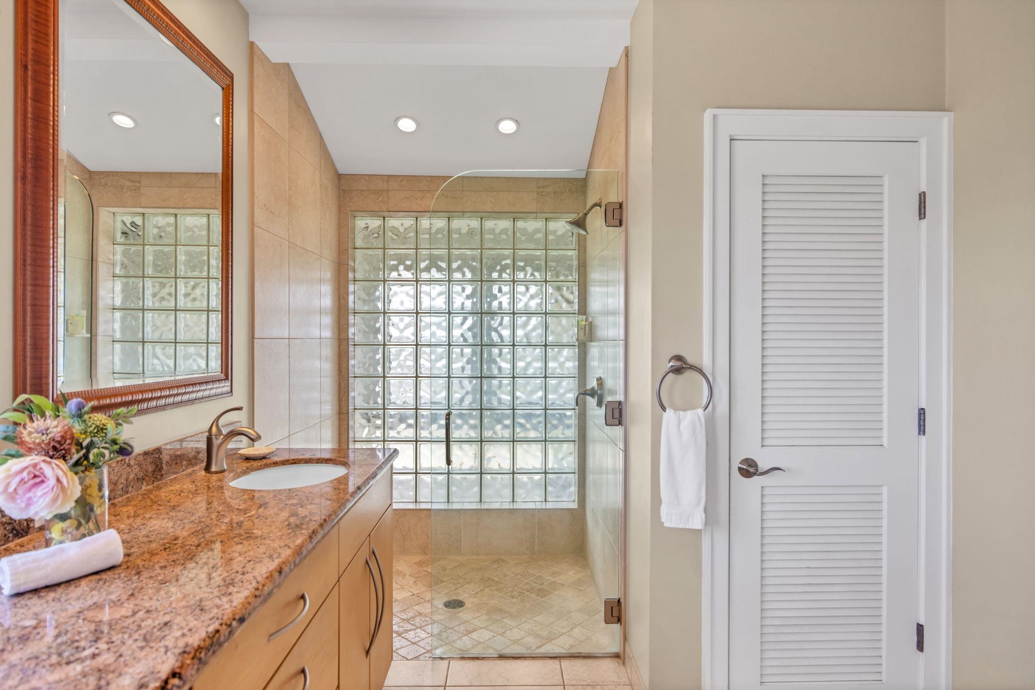 Kapalua Bay Villas I condo # 36-B3, Lahaina, Hawaii - photo 41 of 43