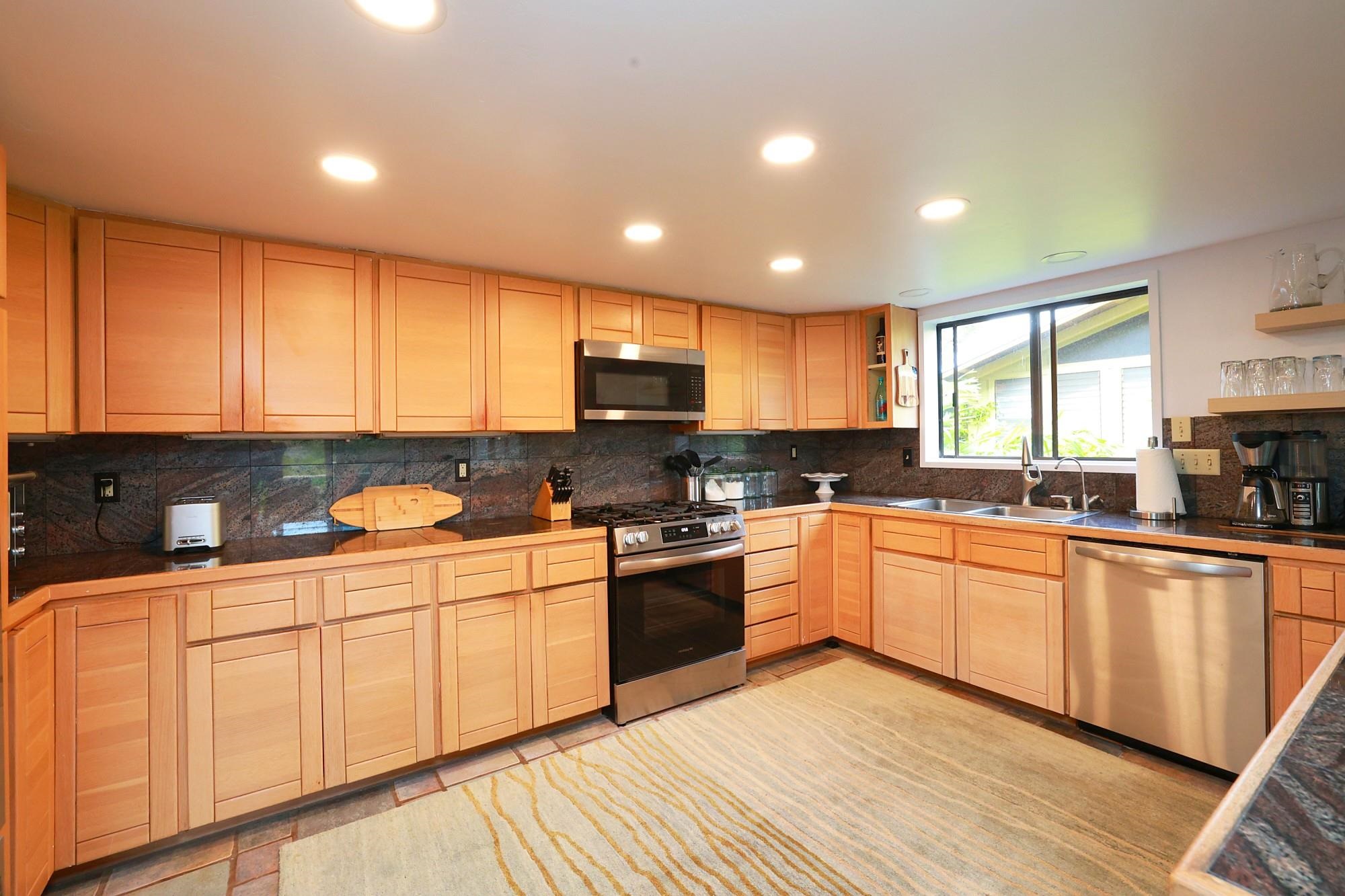 5045  Lower Honoapiilani Rd Napili, Napili/Kahana/Honokowai home - photo 5 of 37