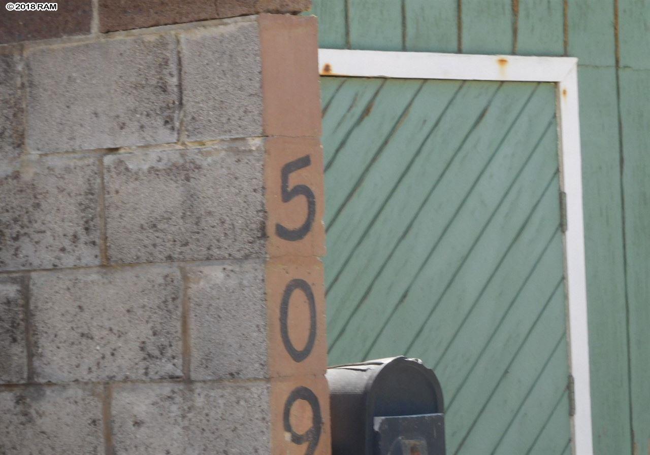 505  KAINALU St , Wailuku home - photo 3 of 10