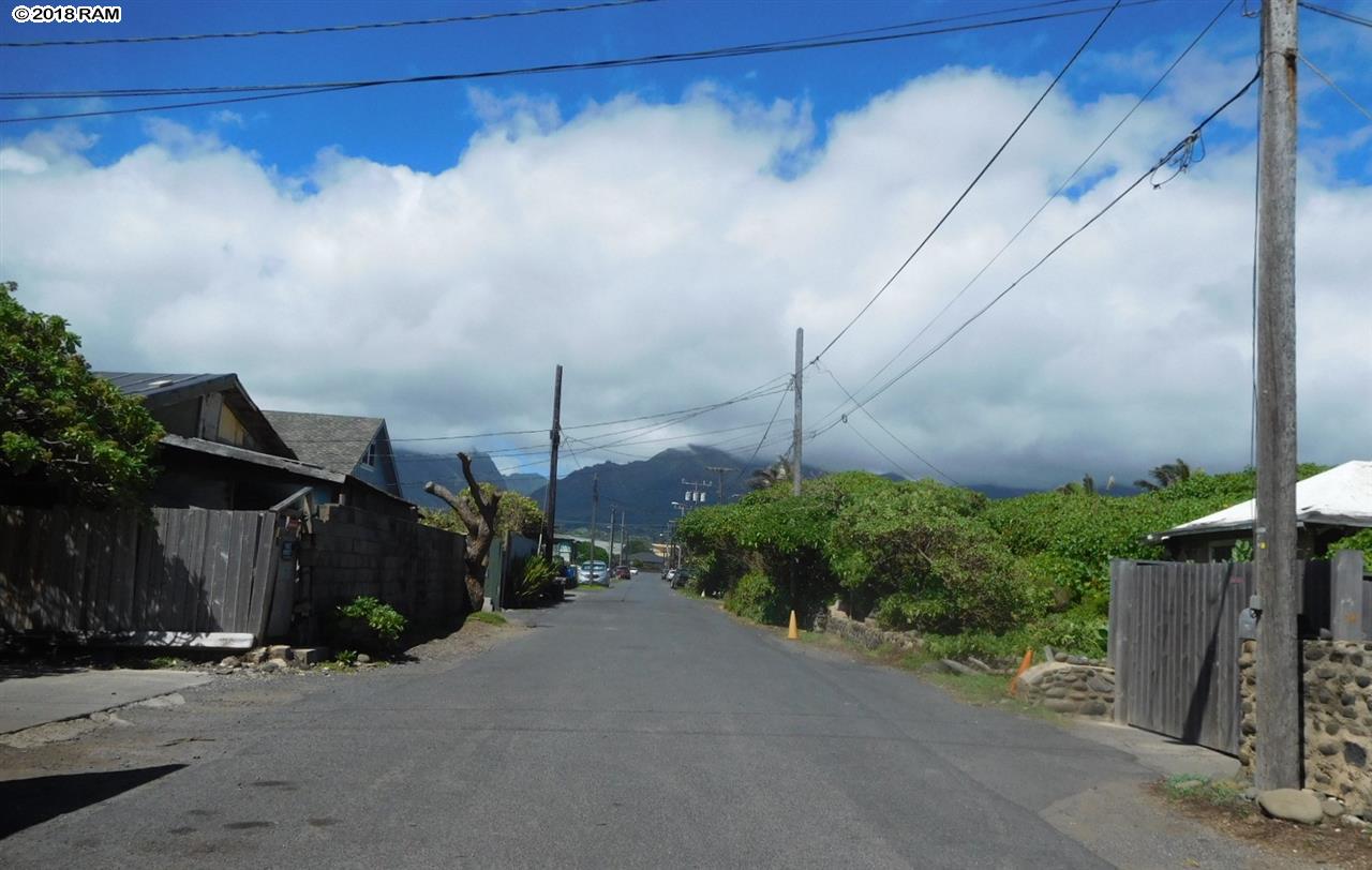 505  KAINALU St , Wailuku home - photo 6 of 10
