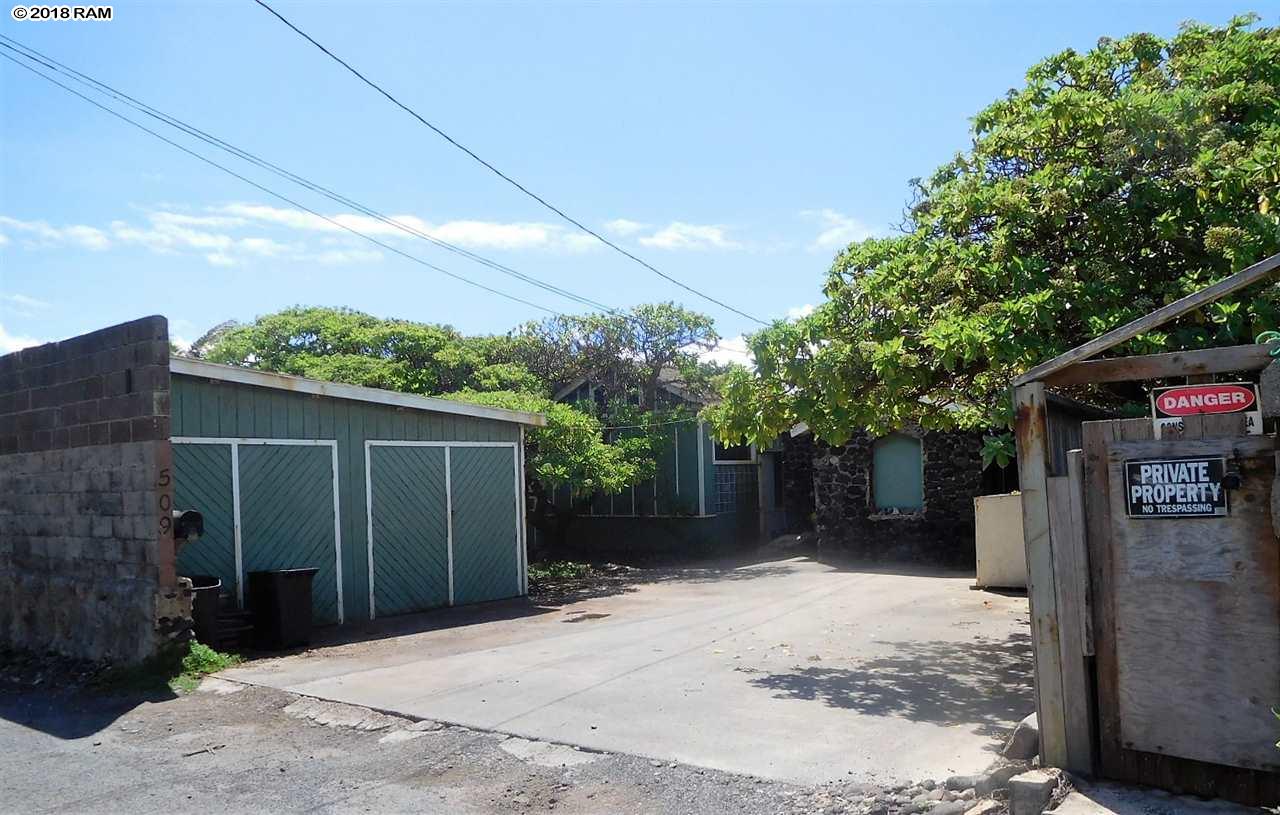 505  KAINALU St , Wailuku home - photo 7 of 10