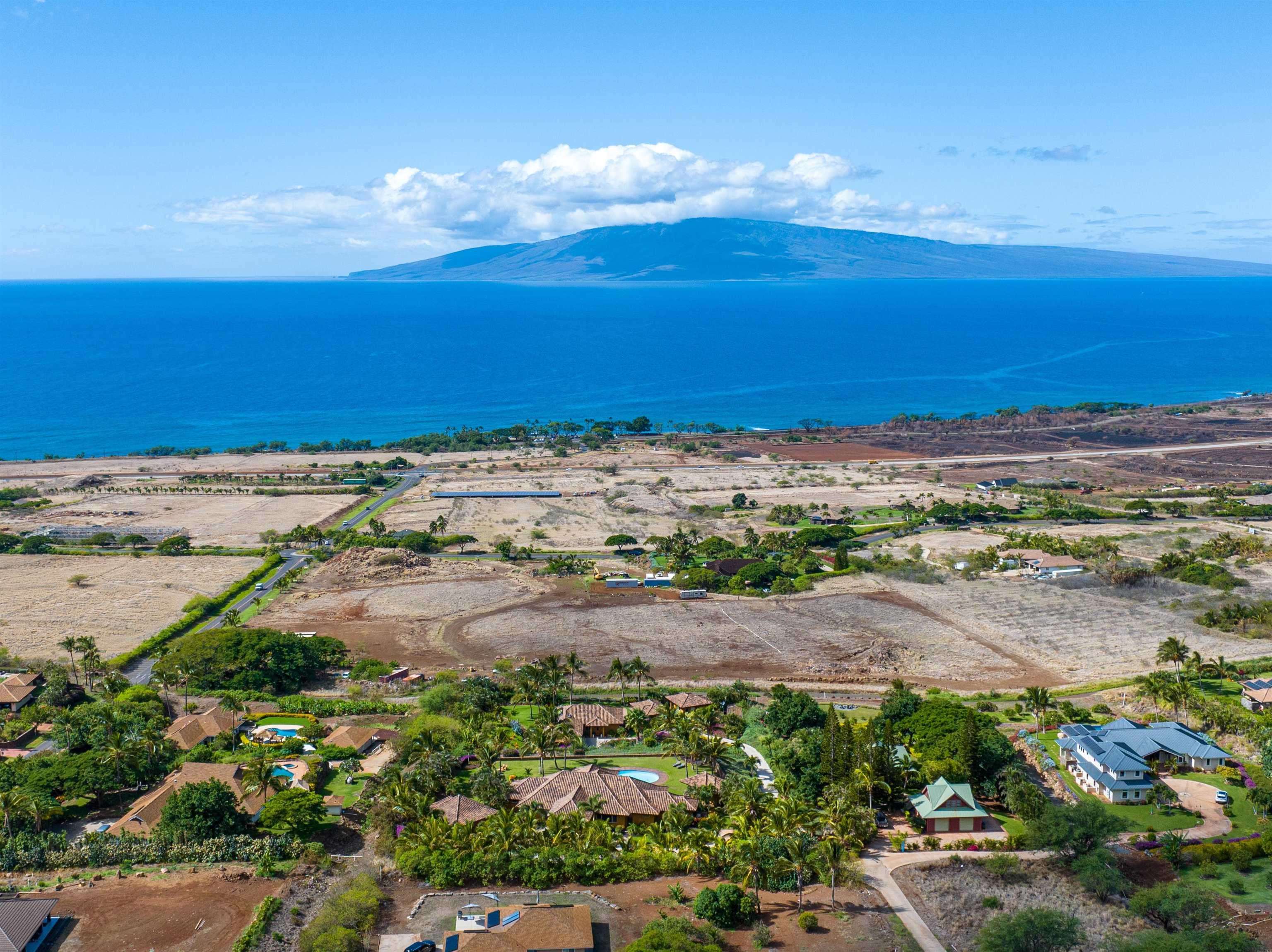 51  Awaiku St Launiupoko, Lahaina home - photo 23 of 39