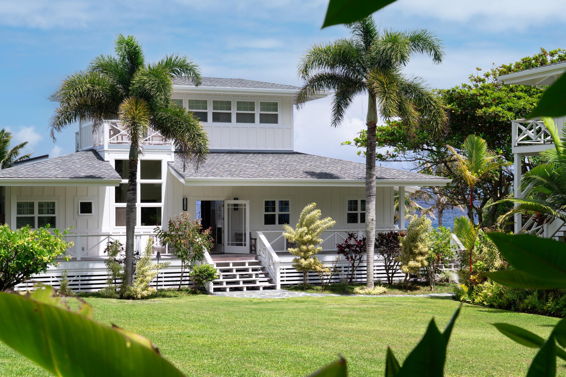 51  Kapohue Rd , Hana home - photo 2 of 50