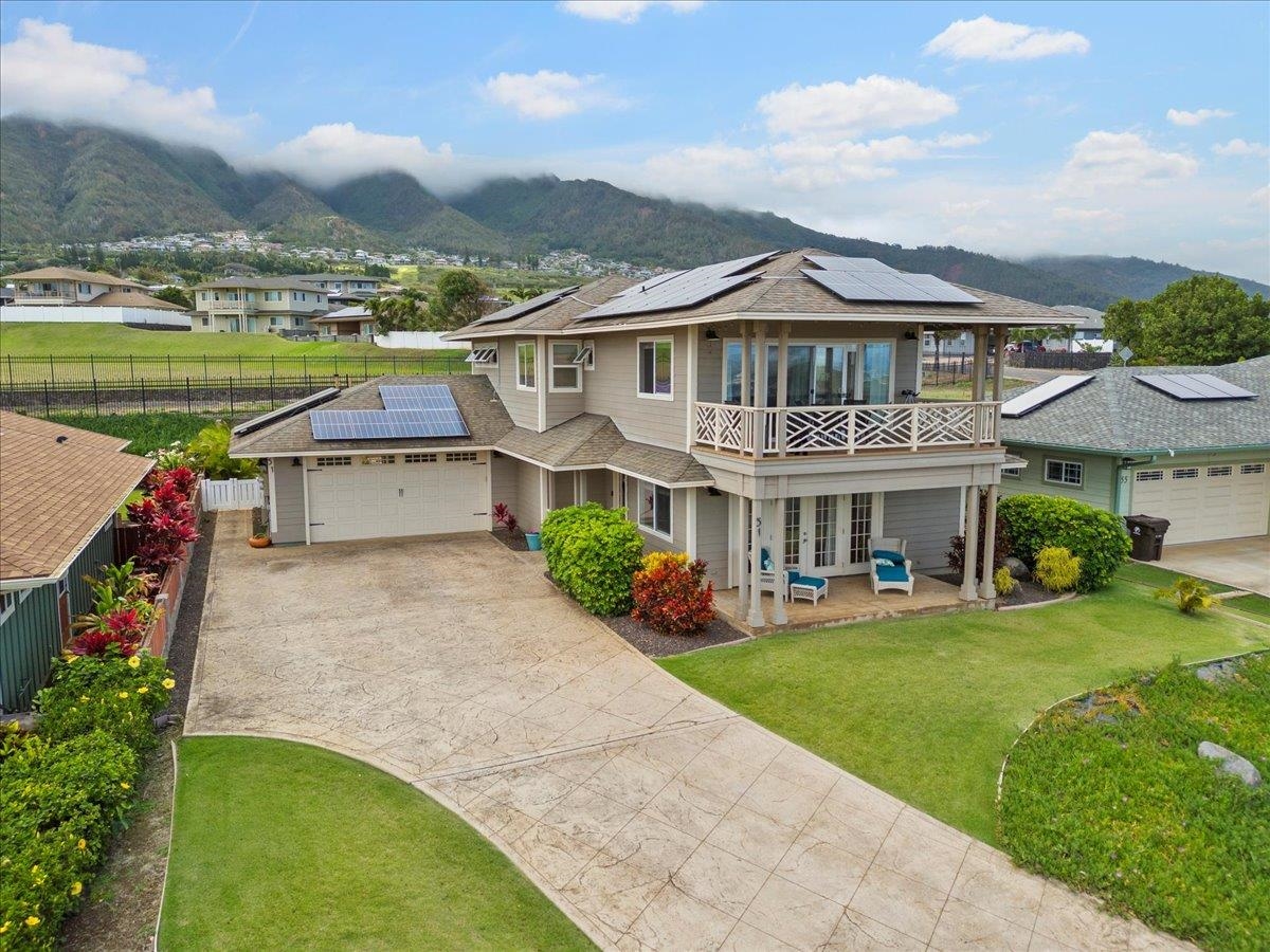 51  Moolu St , Wailuku home - photo 3 of 50