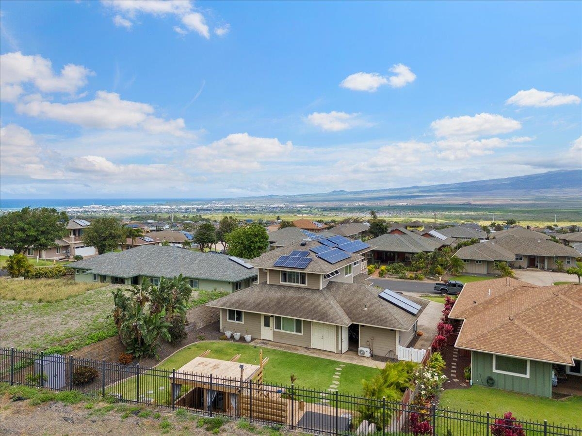 51  Moolu St , Wailuku home - photo 4 of 50