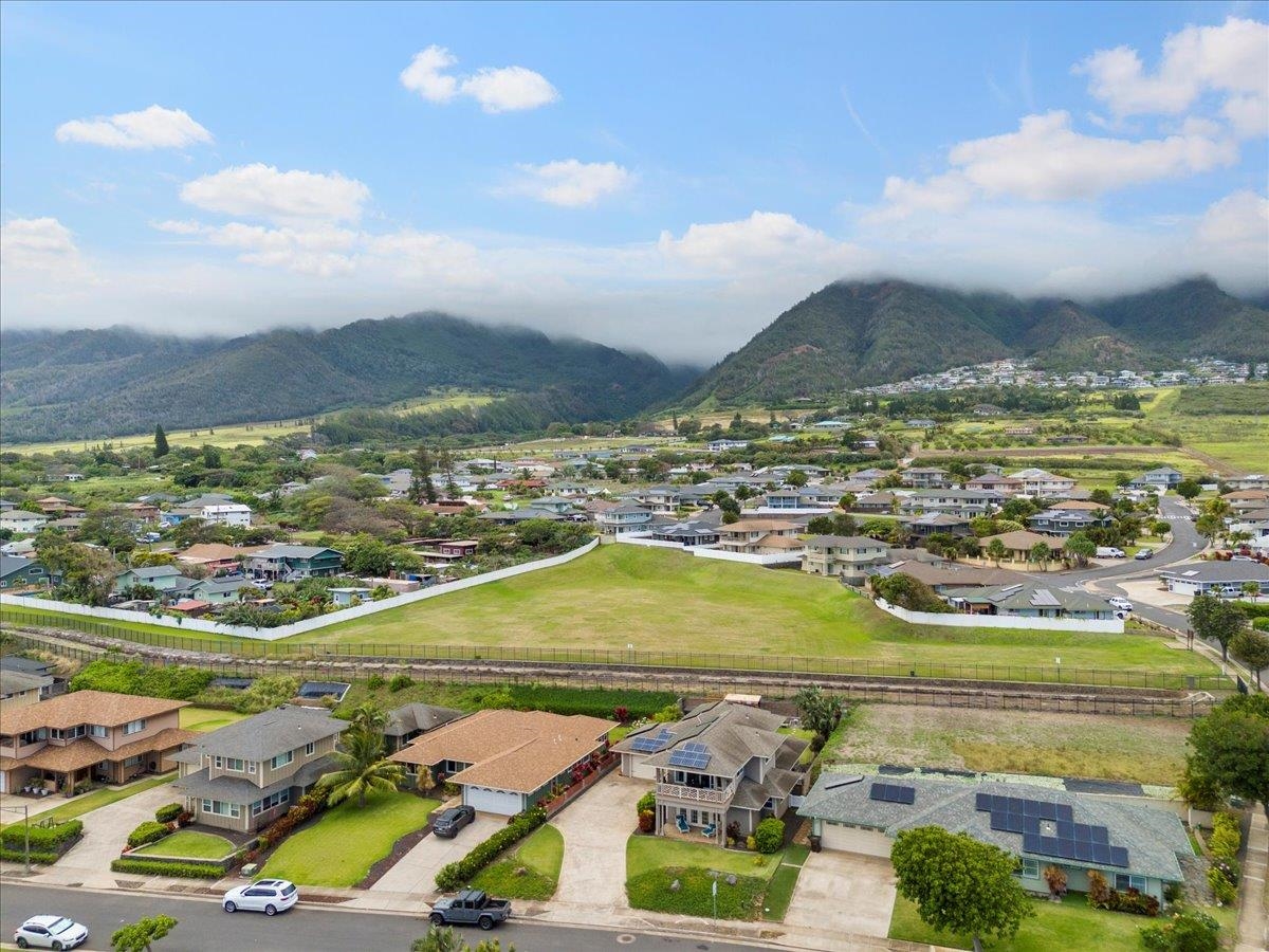 51  Moolu St , Wailuku home - photo 5 of 50