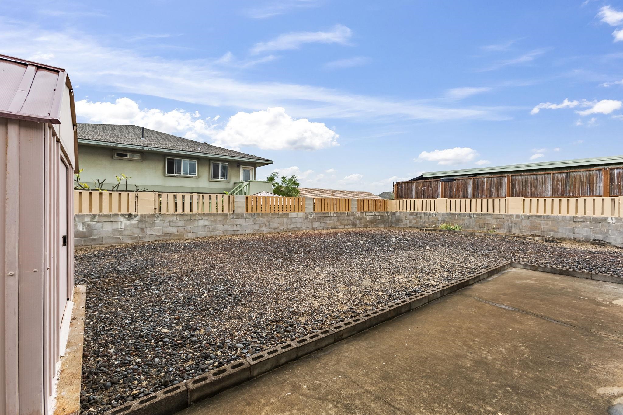 511  Kaulana St , Kahului home - photo 28 of 39