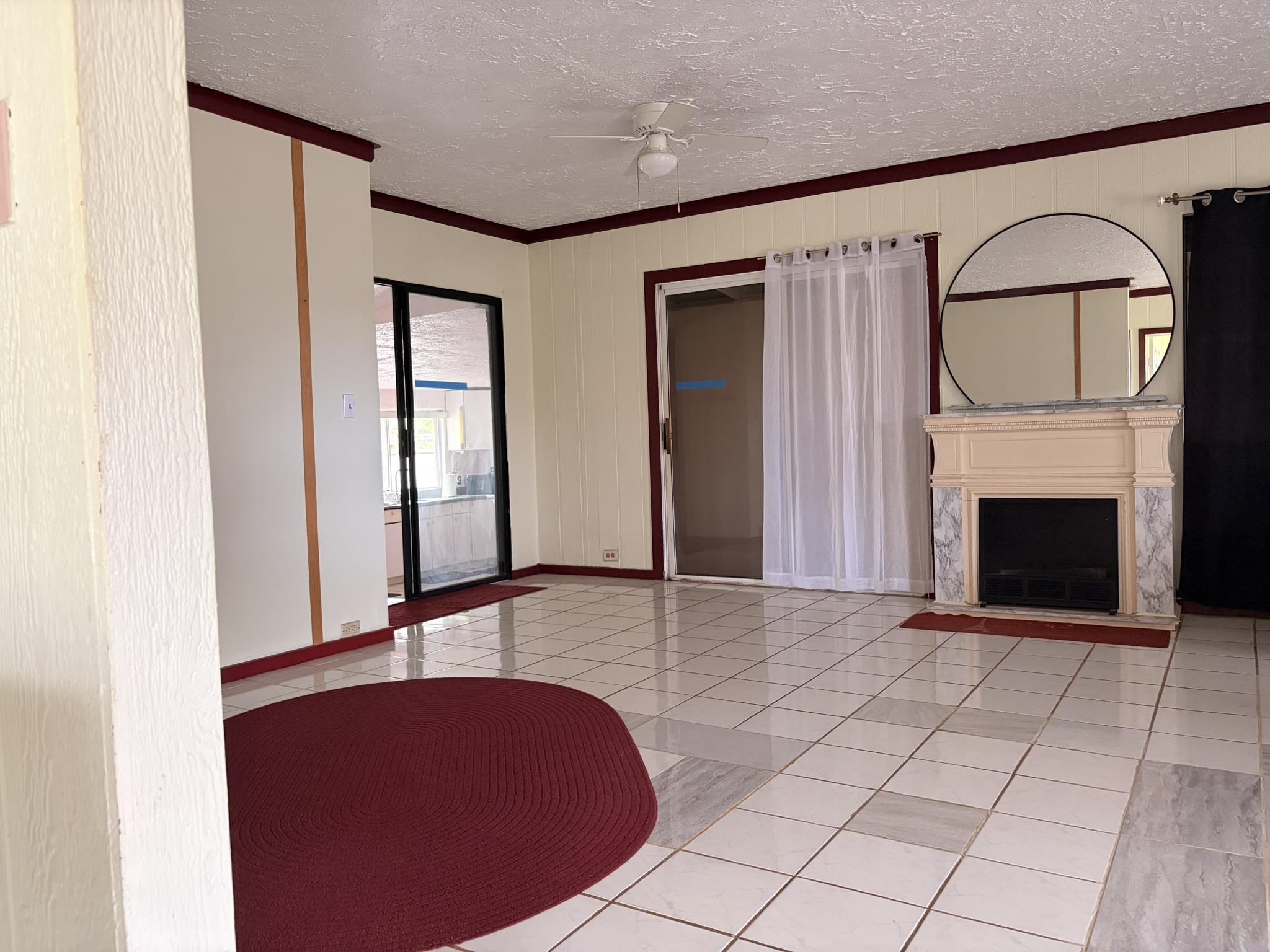 514  Gay St , Lanai home - photo 4 of 20