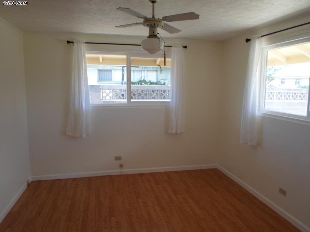 517  Kaimana St , Kahului home - photo 6 of 29
