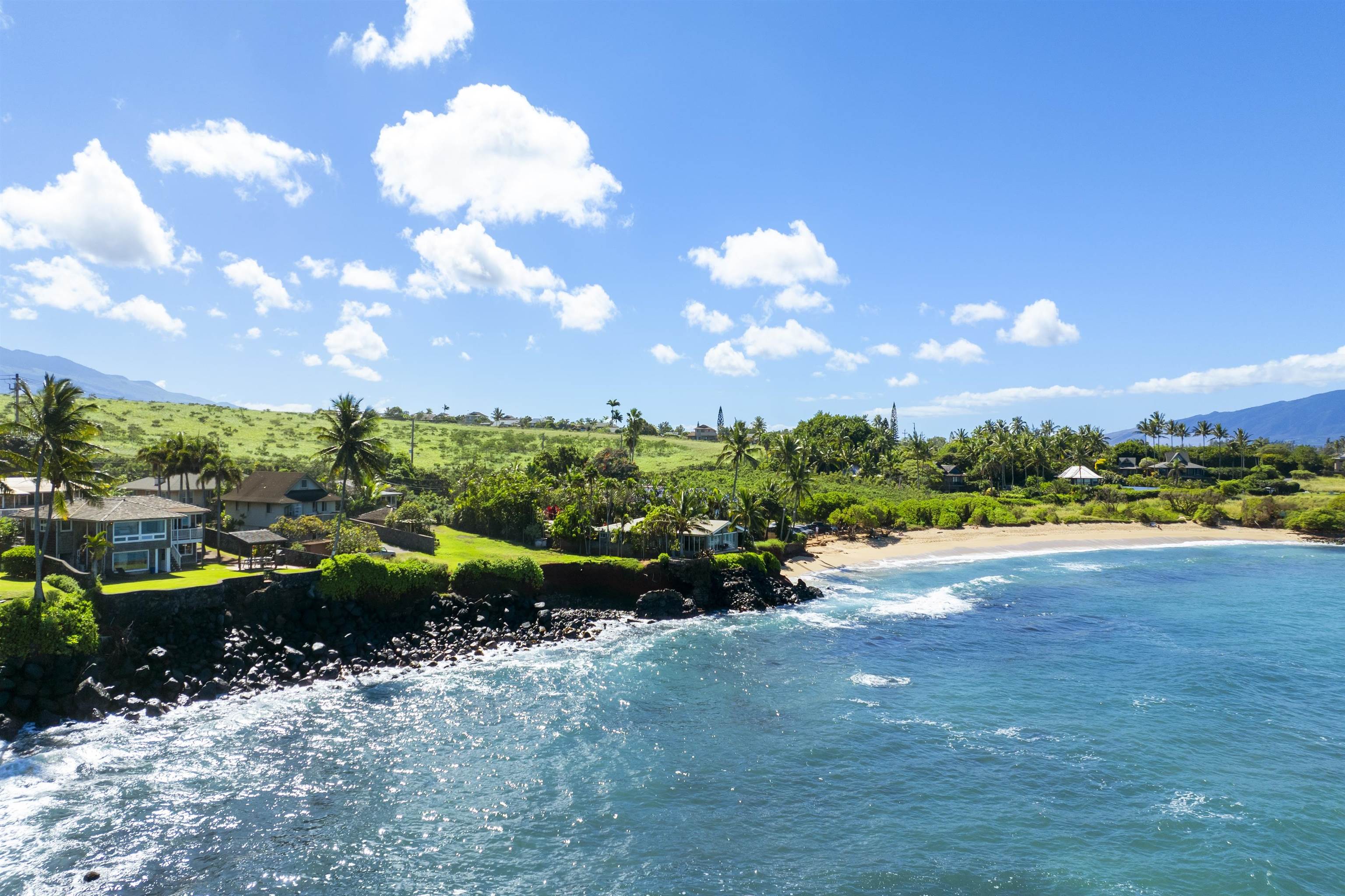 519  Hana Hwy Kuau, Spreckelsville/Paia/Kuau home - photo 5 of 40