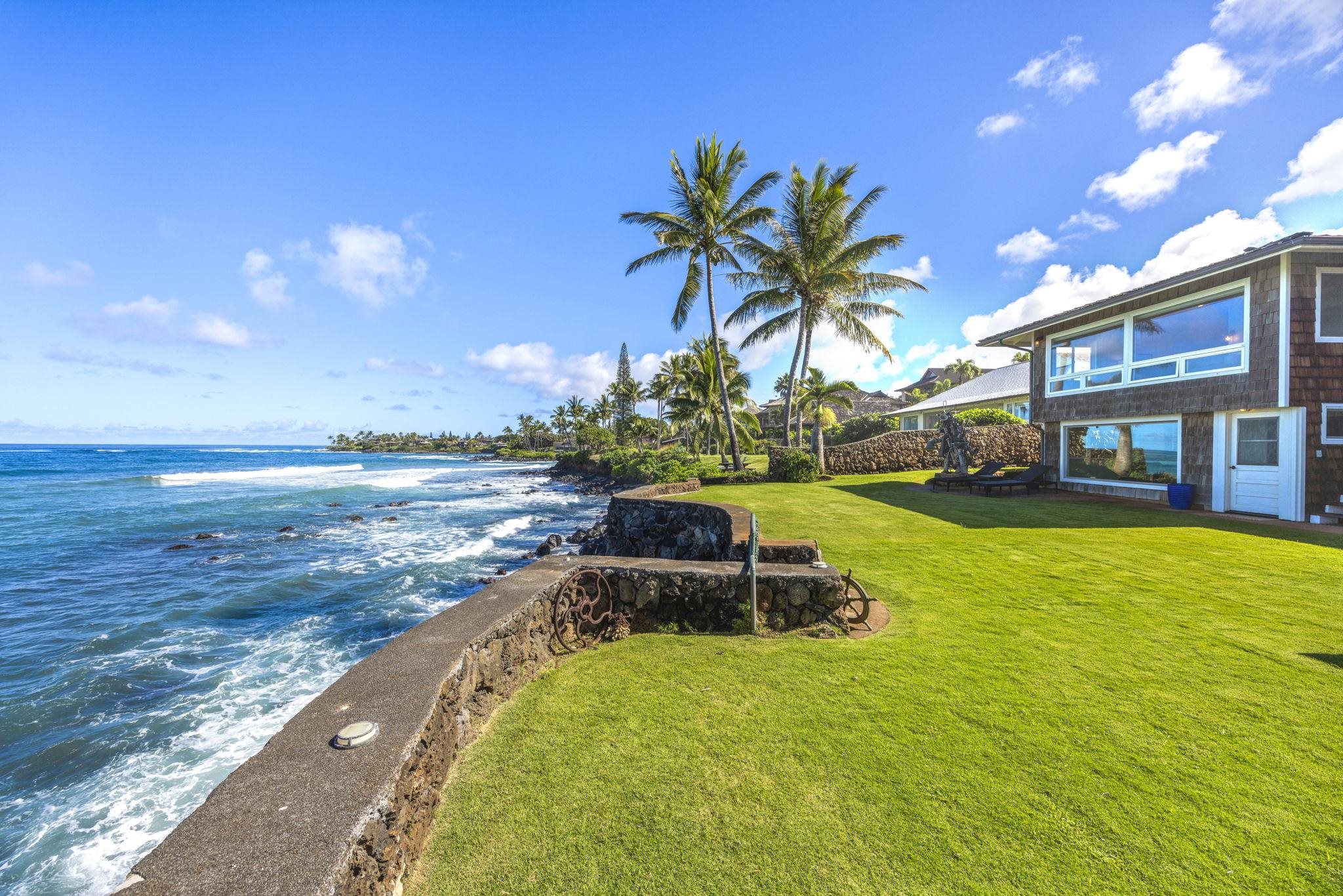 519  Hana Hwy Ku'au, Spreckelsville/Paia/Kuau home - photo 2 of 50