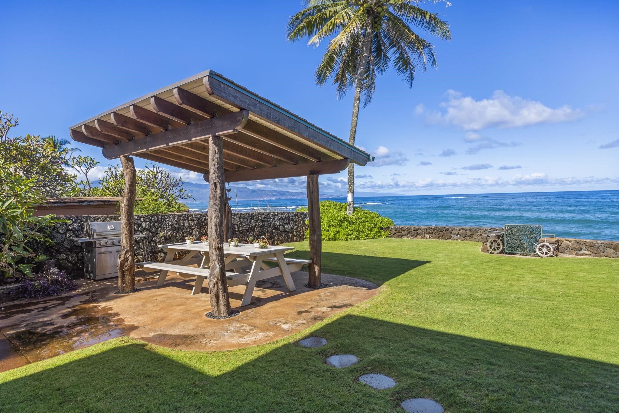519  Hana Hwy Ku'au, Spreckelsville/Paia/Kuau home - photo 19 of 50
