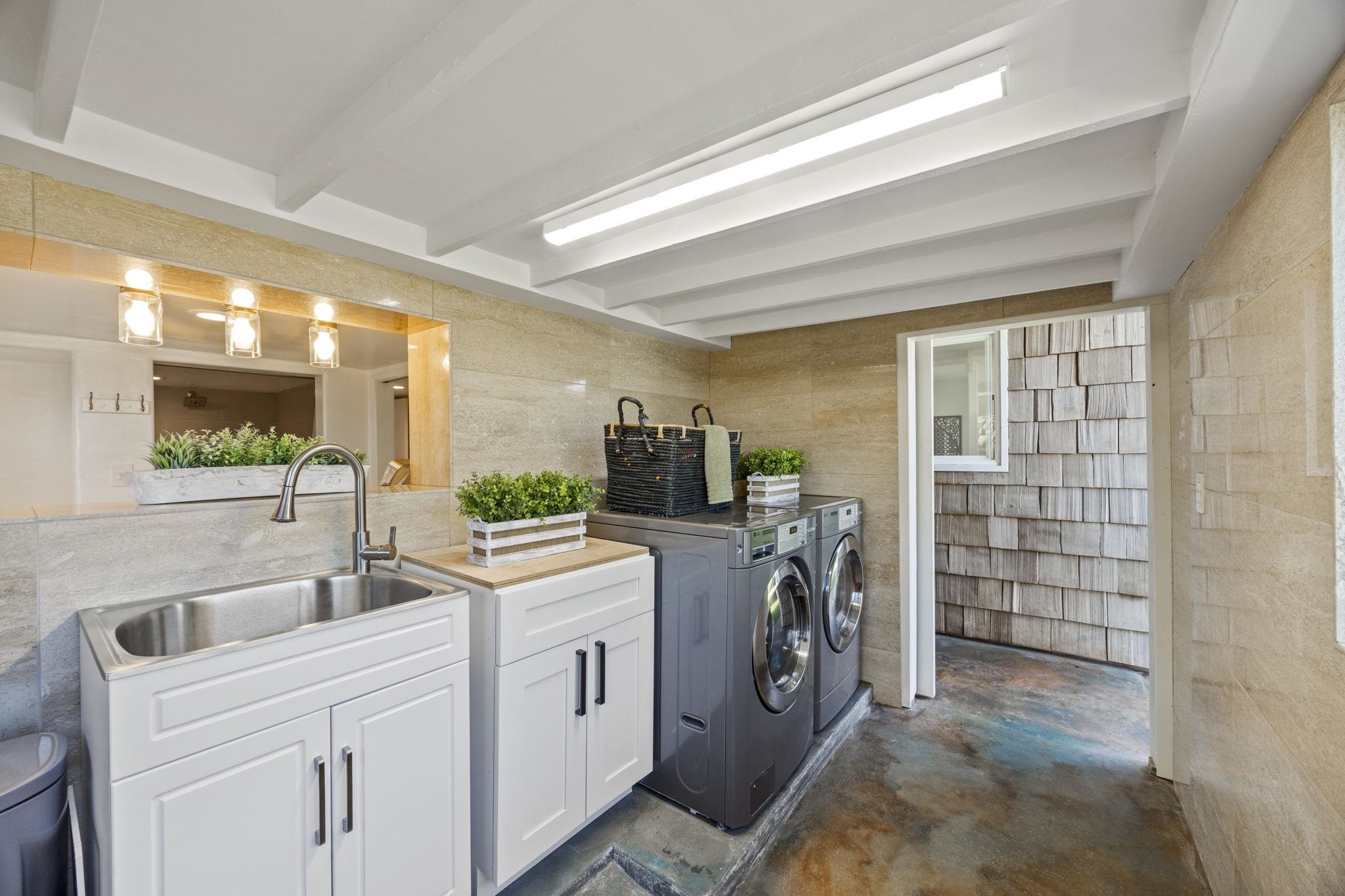 519  Hana Hwy Ku'au, Spreckelsville/Paia/Kuau home - photo 44 of 50