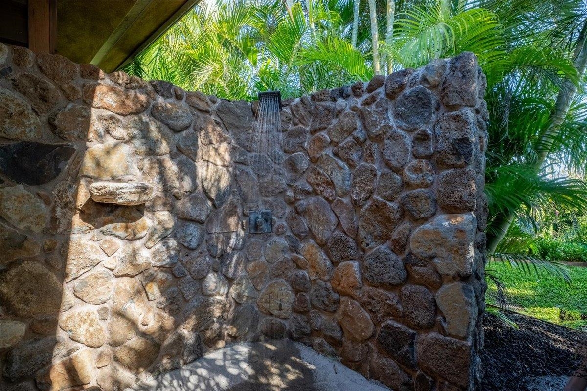 52  Iliahi Way Launiupoko, Lahaina home - photo 15 of 50