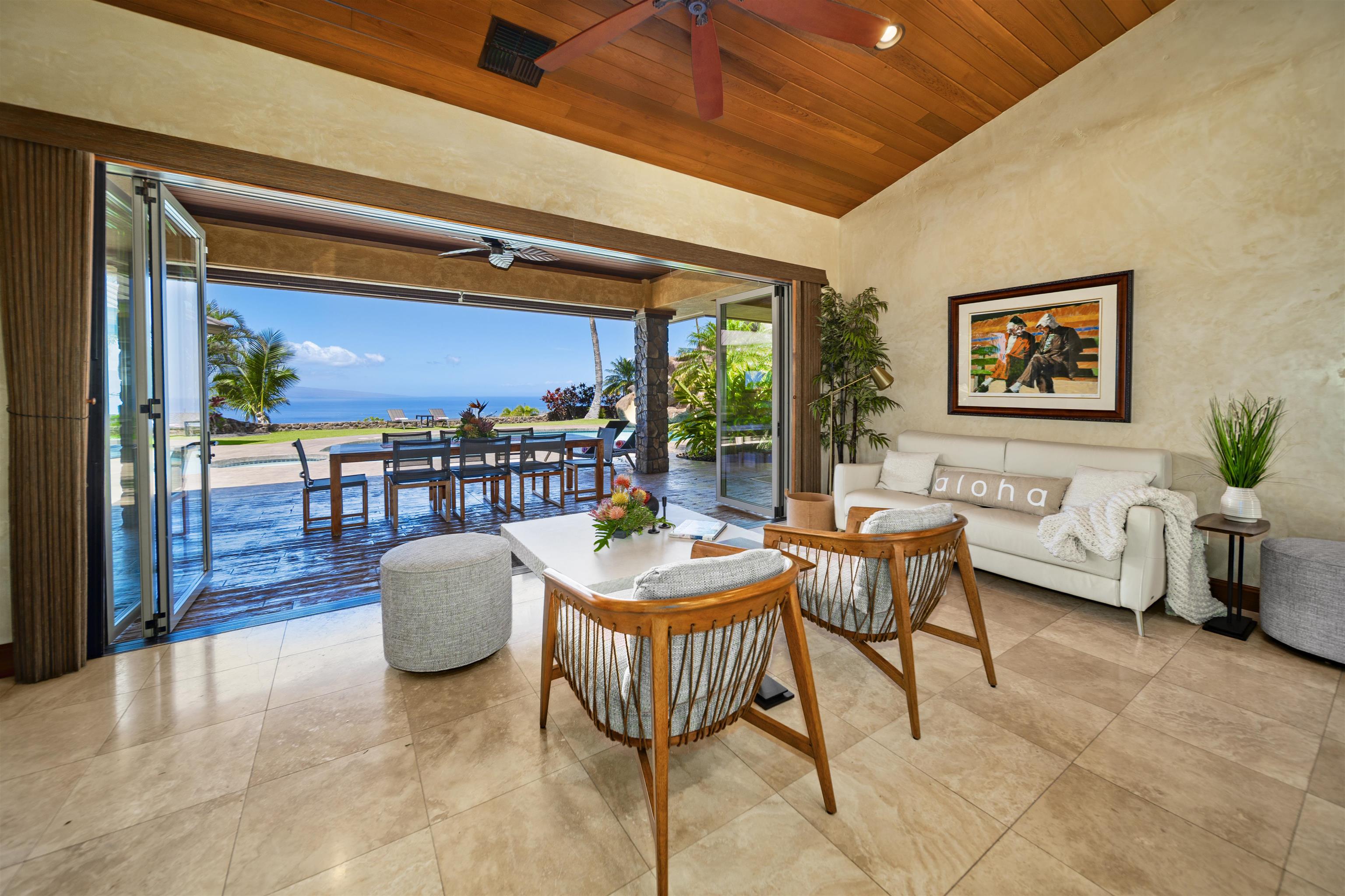 52  Iliahi Way Launiupoko, Lahaina home - photo 2 of 38