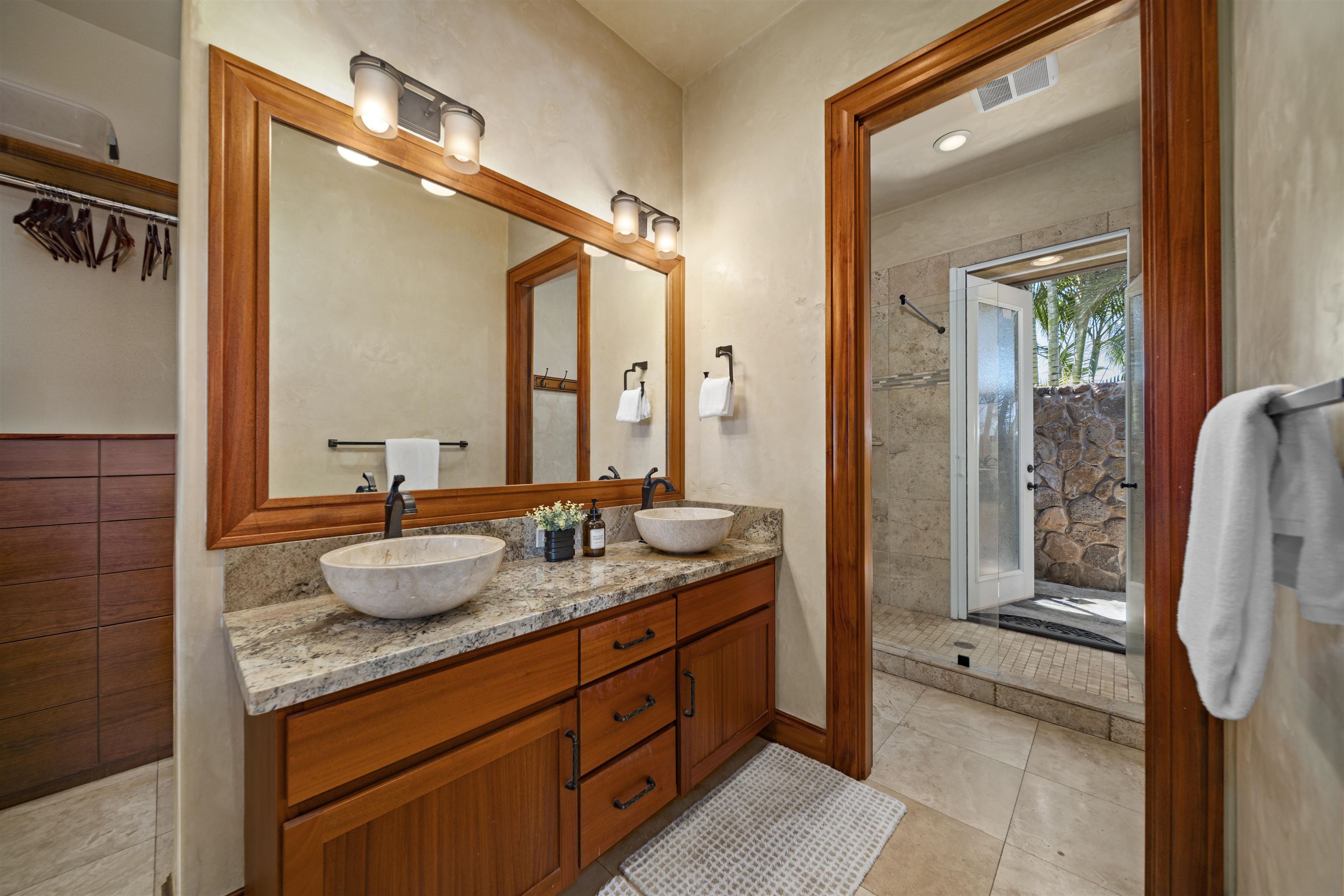 52  Iliahi Way Launiupoko, Lahaina home - photo 12 of 38