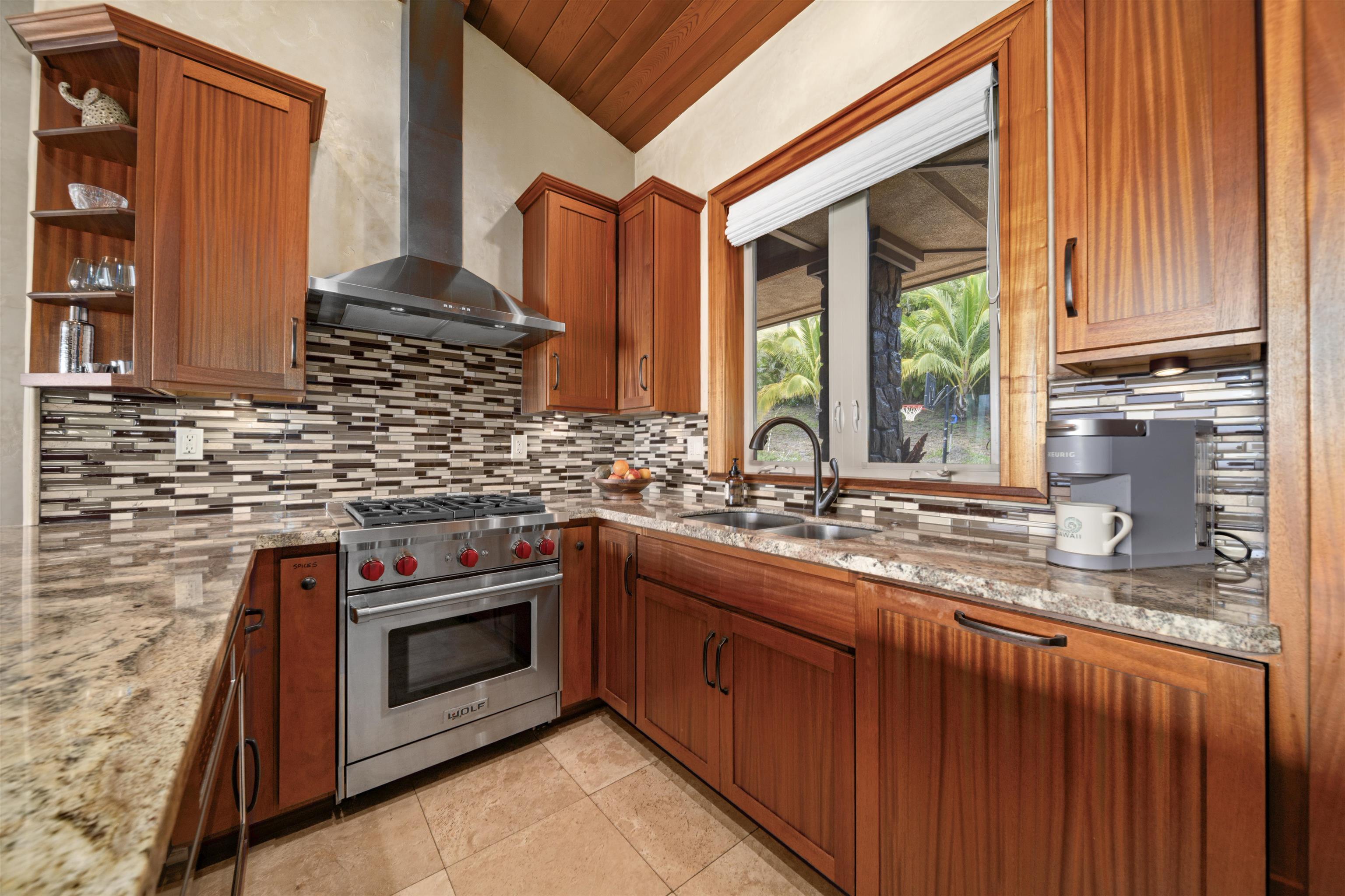 52  Iliahi Way Launiupoko, Lahaina home - photo 19 of 38