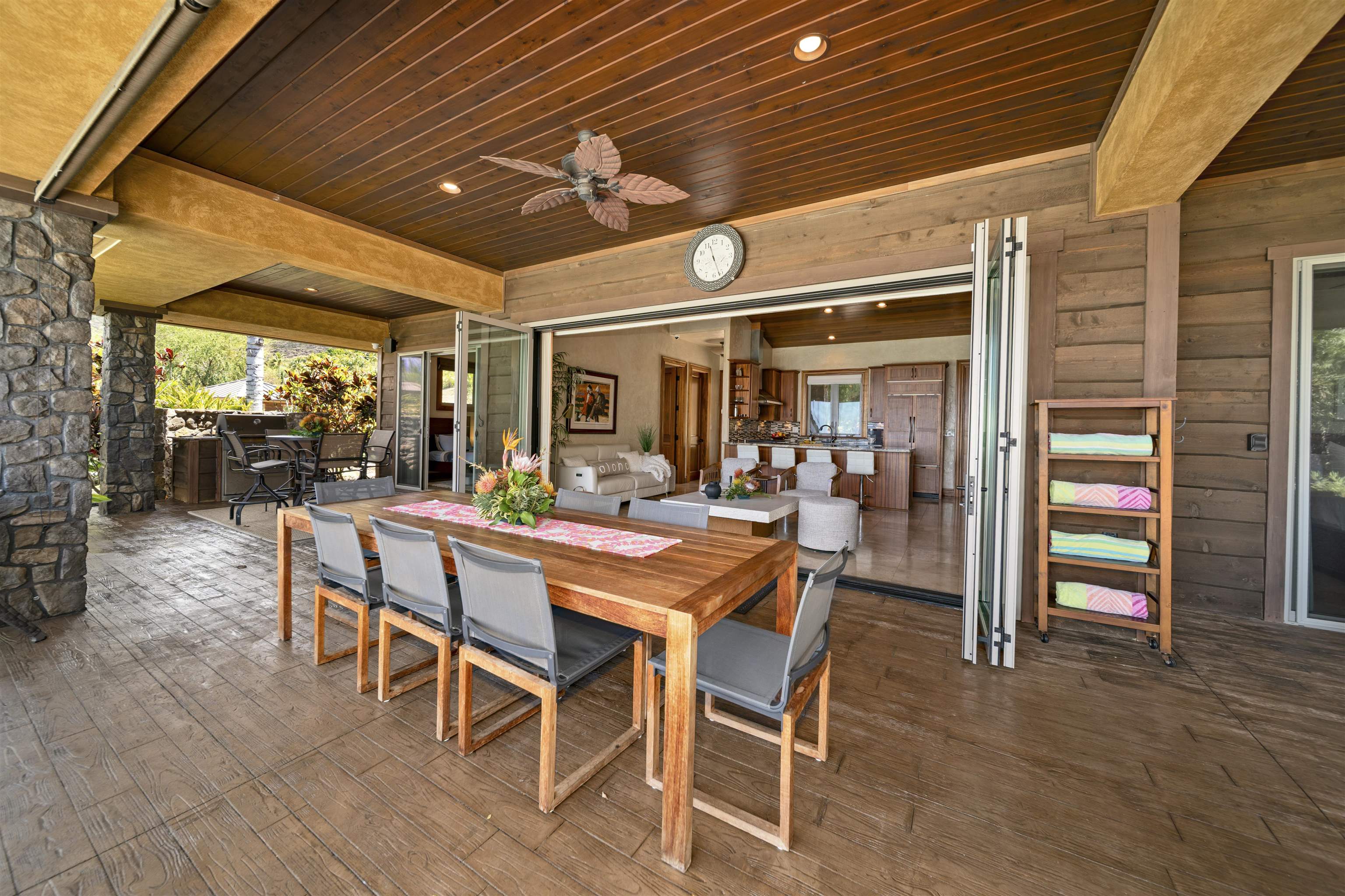 52  Iliahi Way Launiupoko, Lahaina home - photo 23 of 38