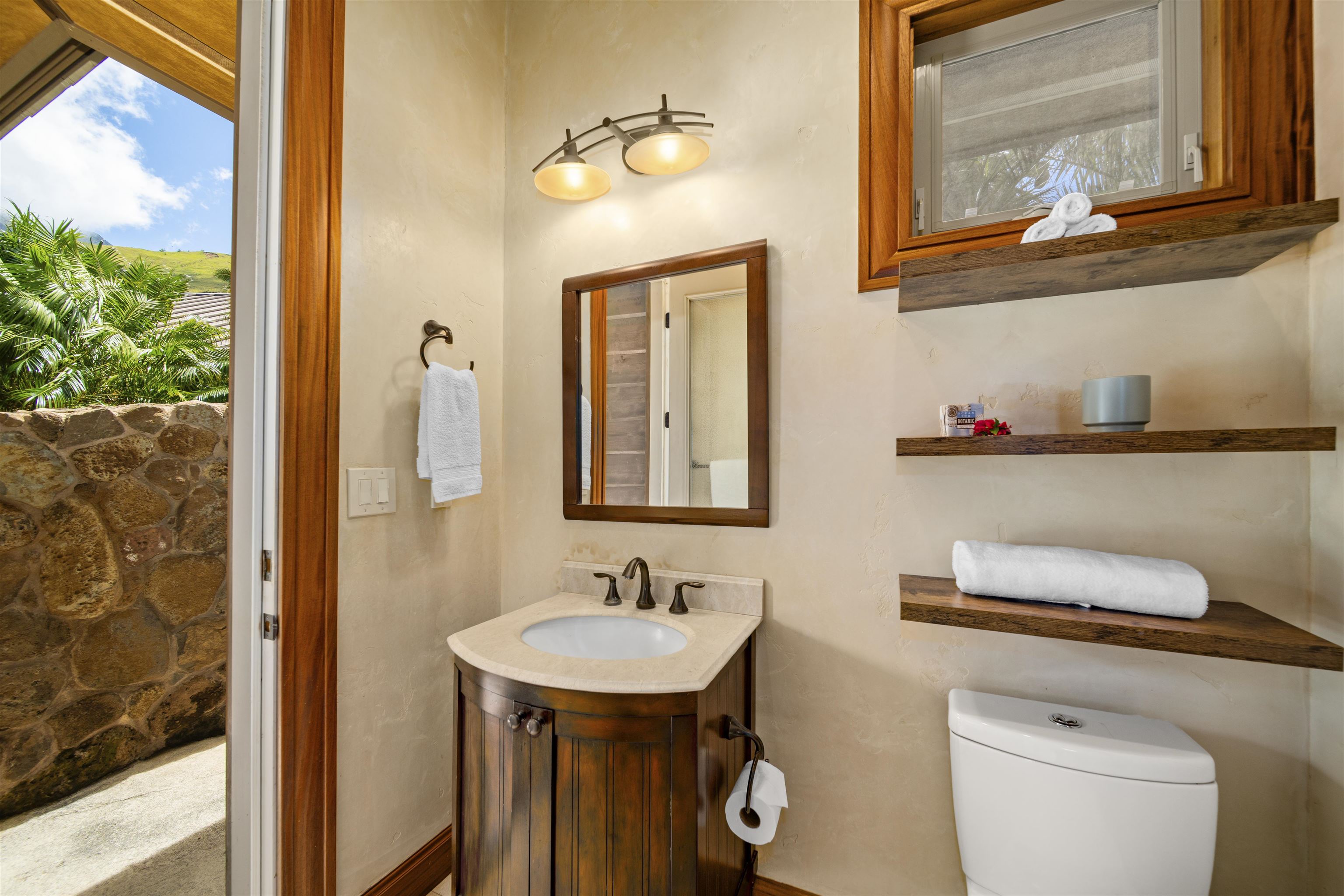 52  Iliahi Way Launiupoko, Lahaina home - photo 38 of 38