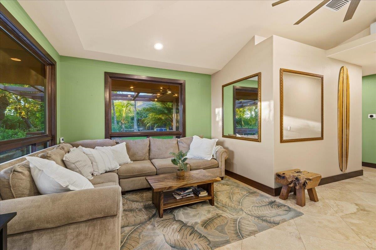 52  Lau Niu Way Launiupoko, Lahaina home - photo 14 of 48