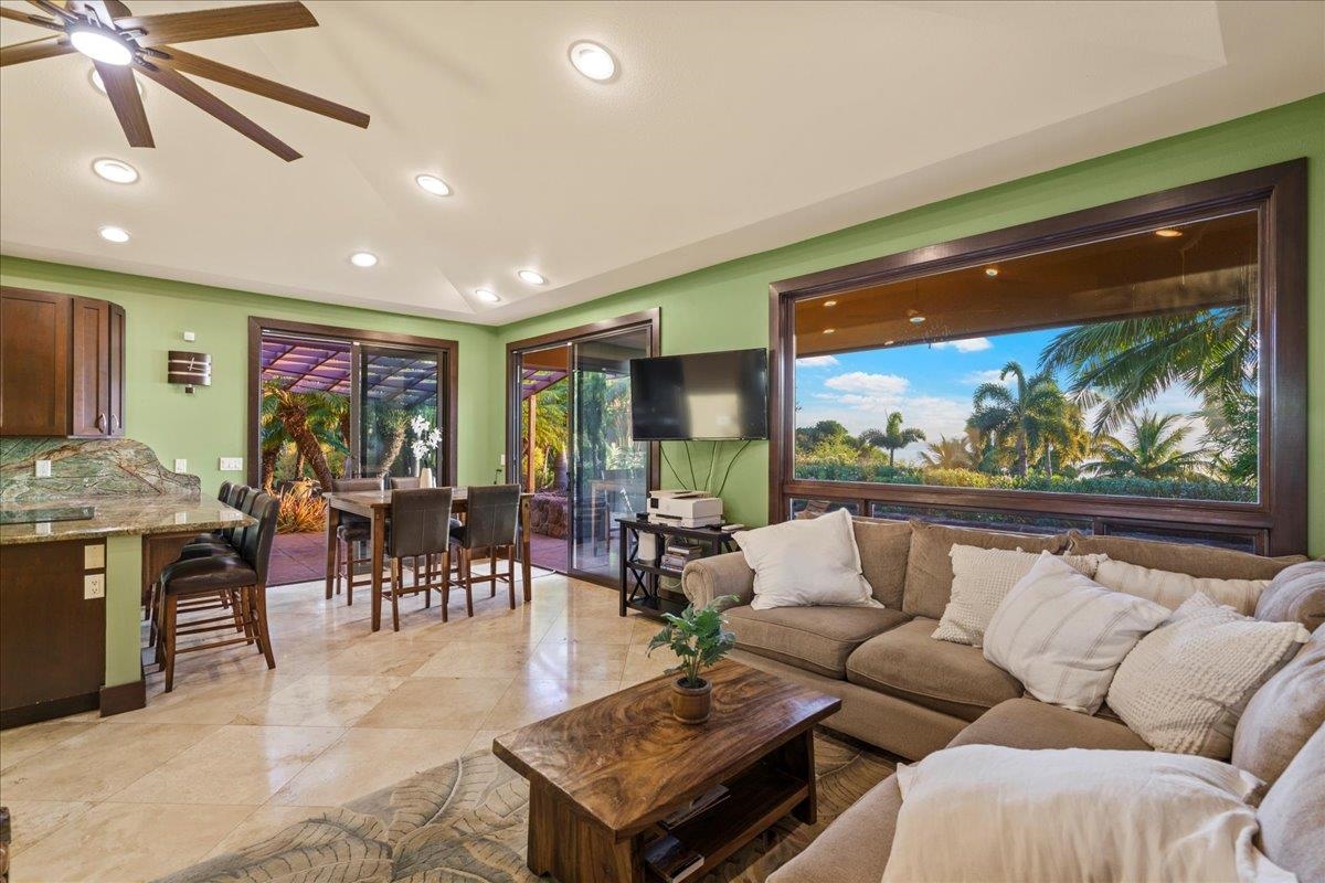 52  Lau Niu Way Launiupoko, Lahaina home - photo 15 of 48