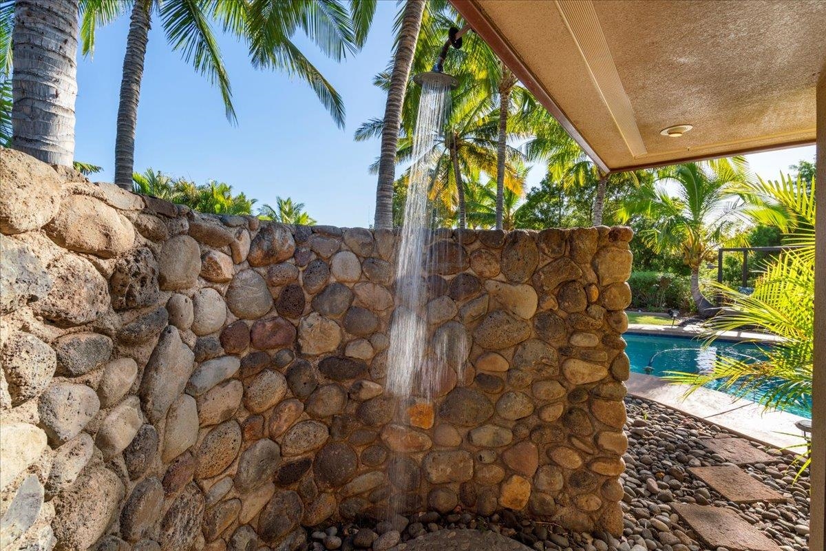 52  Lau Niu Way Launiupoko, Lahaina home - photo 35 of 48