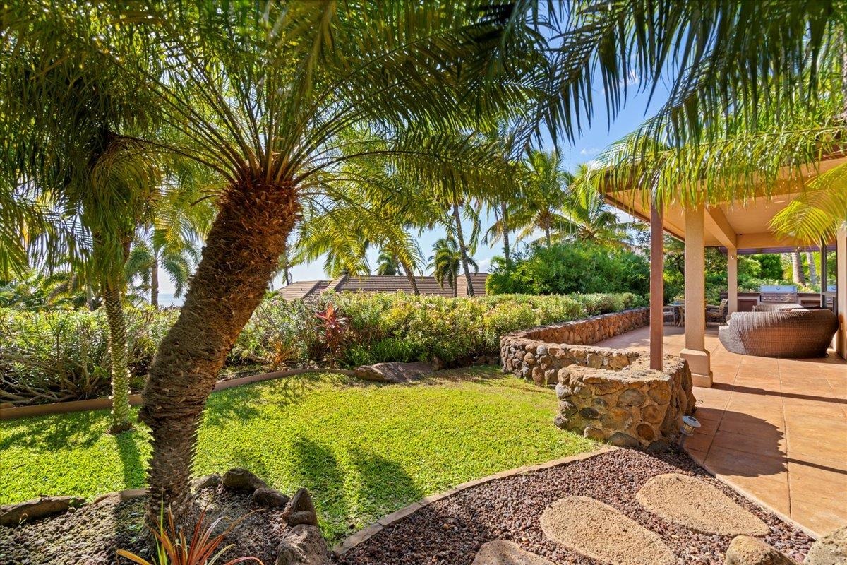 52  Lau Niu Way Launiupoko, Lahaina home - photo 37 of 48