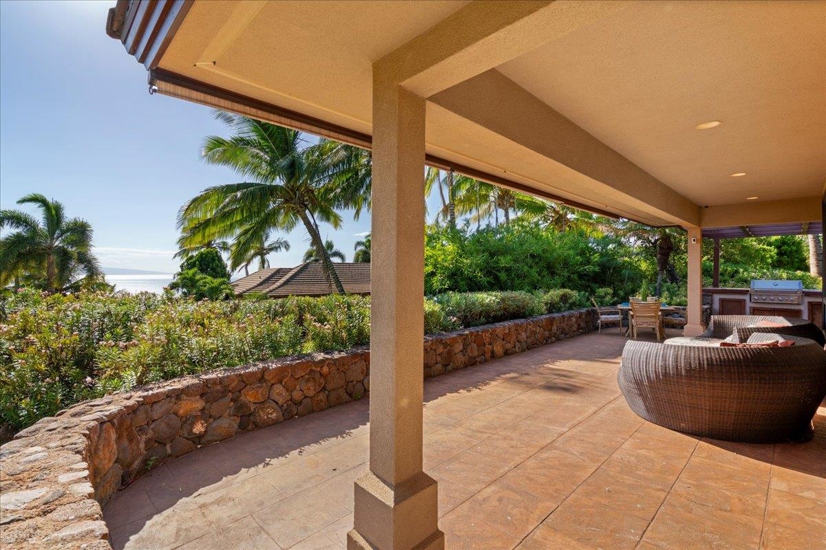 52  Lau Niu Way Launiupoko, Lahaina home - photo 41 of 48