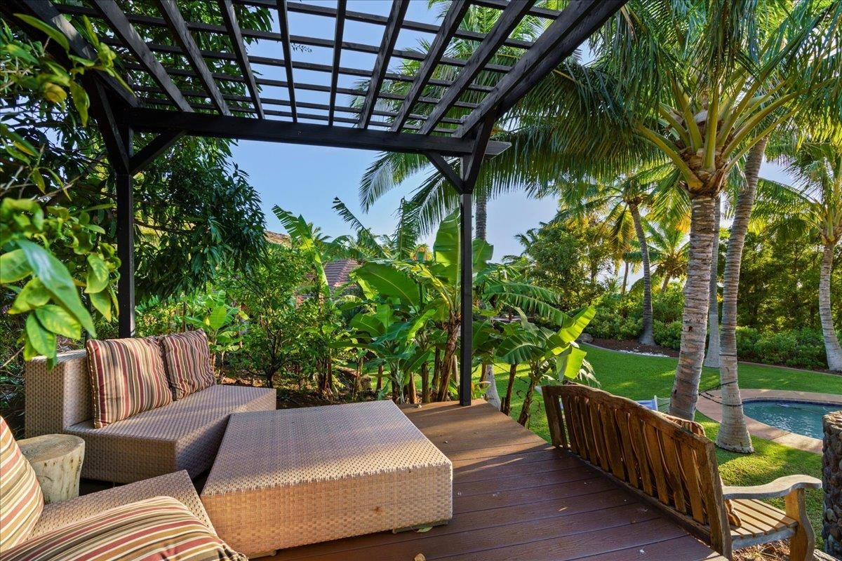 52  Lau Niu Way Launiupoko, Lahaina home - photo 46 of 48