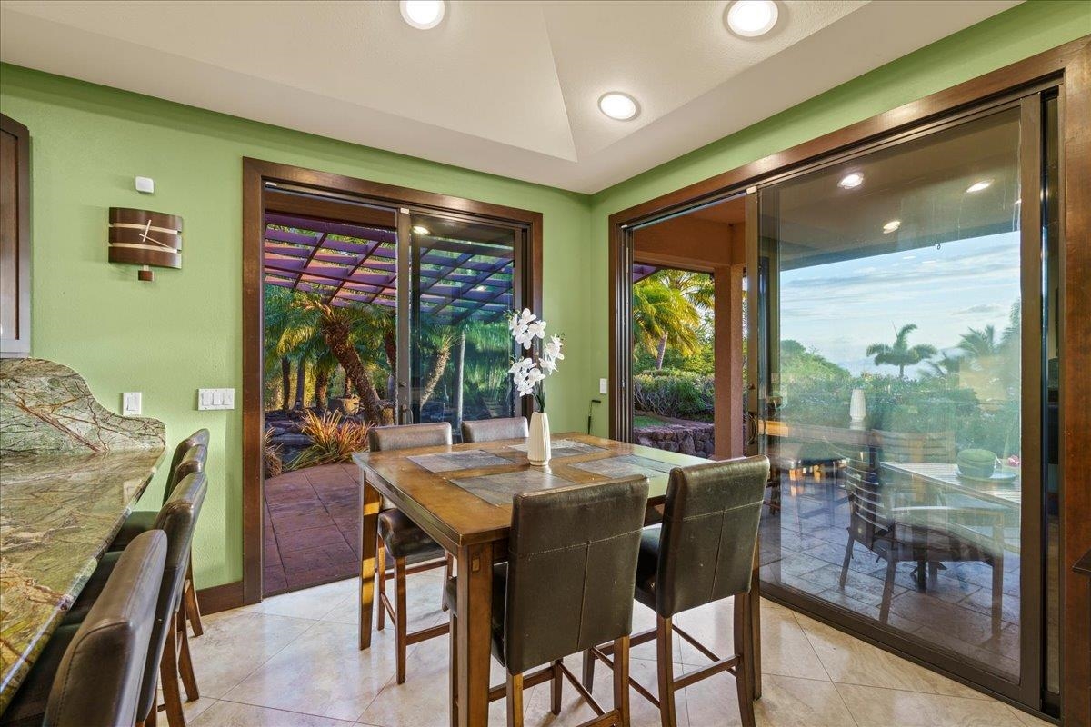 52  Lau Niu Way Launiupoko, Lahaina home - photo 9 of 48