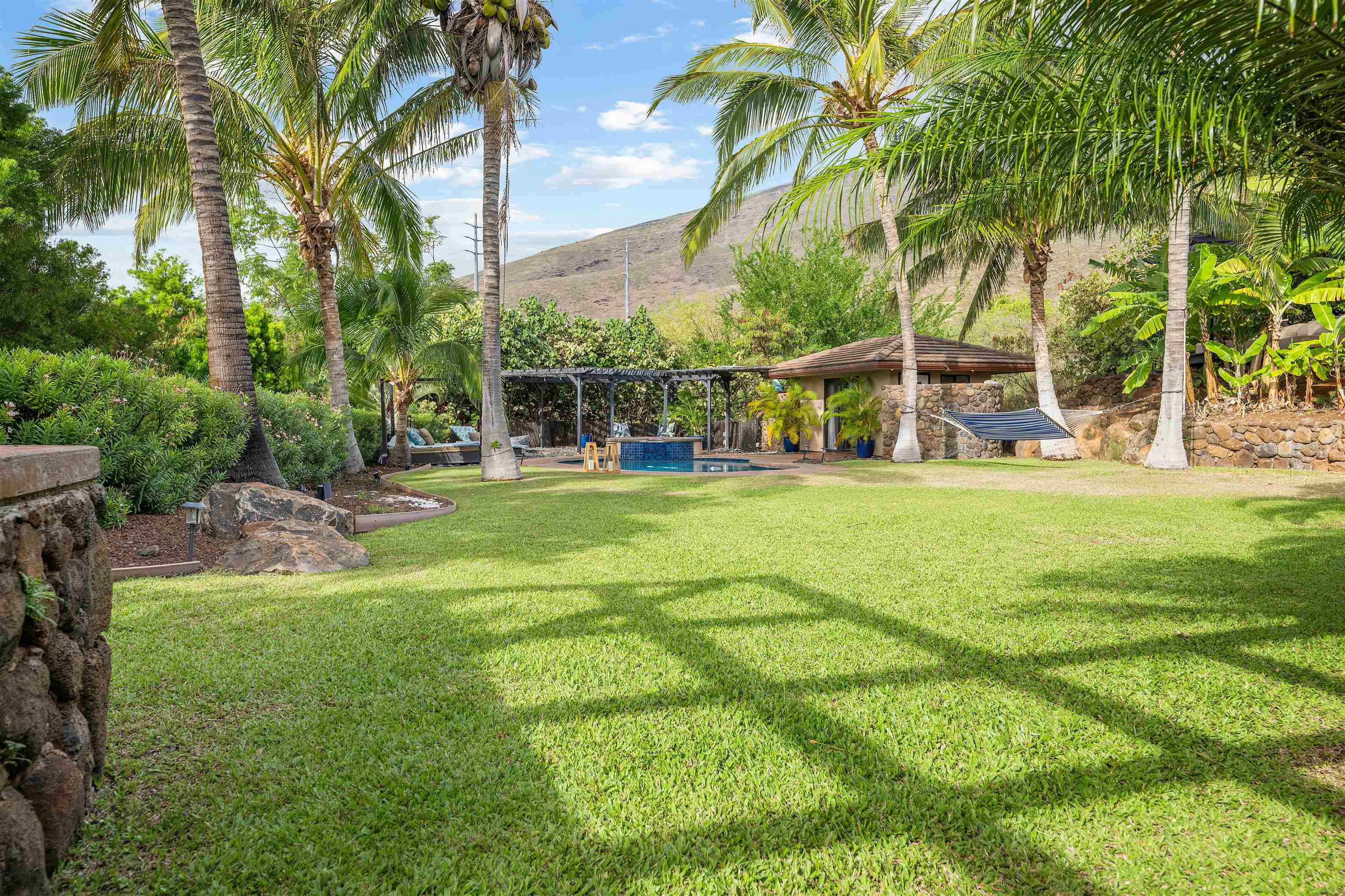 52  Lau Niu Way Launiupoko, Lahaina home - photo 32 of 38