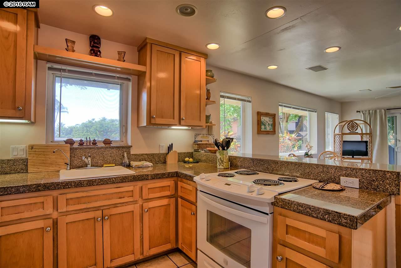 Puamana condo # 5-2, Lahaina, Hawaii - photo 9 of 28