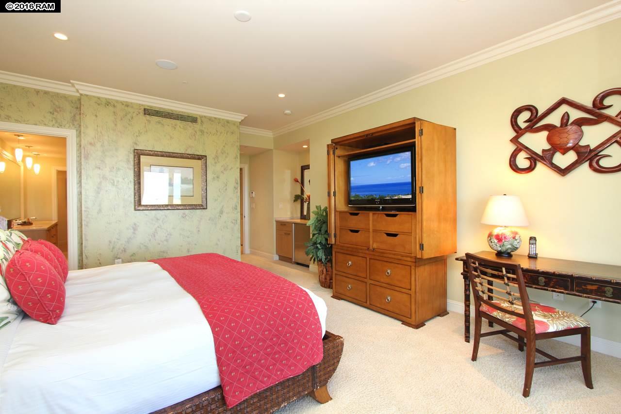 Hoolei condo # 52-2 (, Kihei, Hawaii - photo 16 of 27