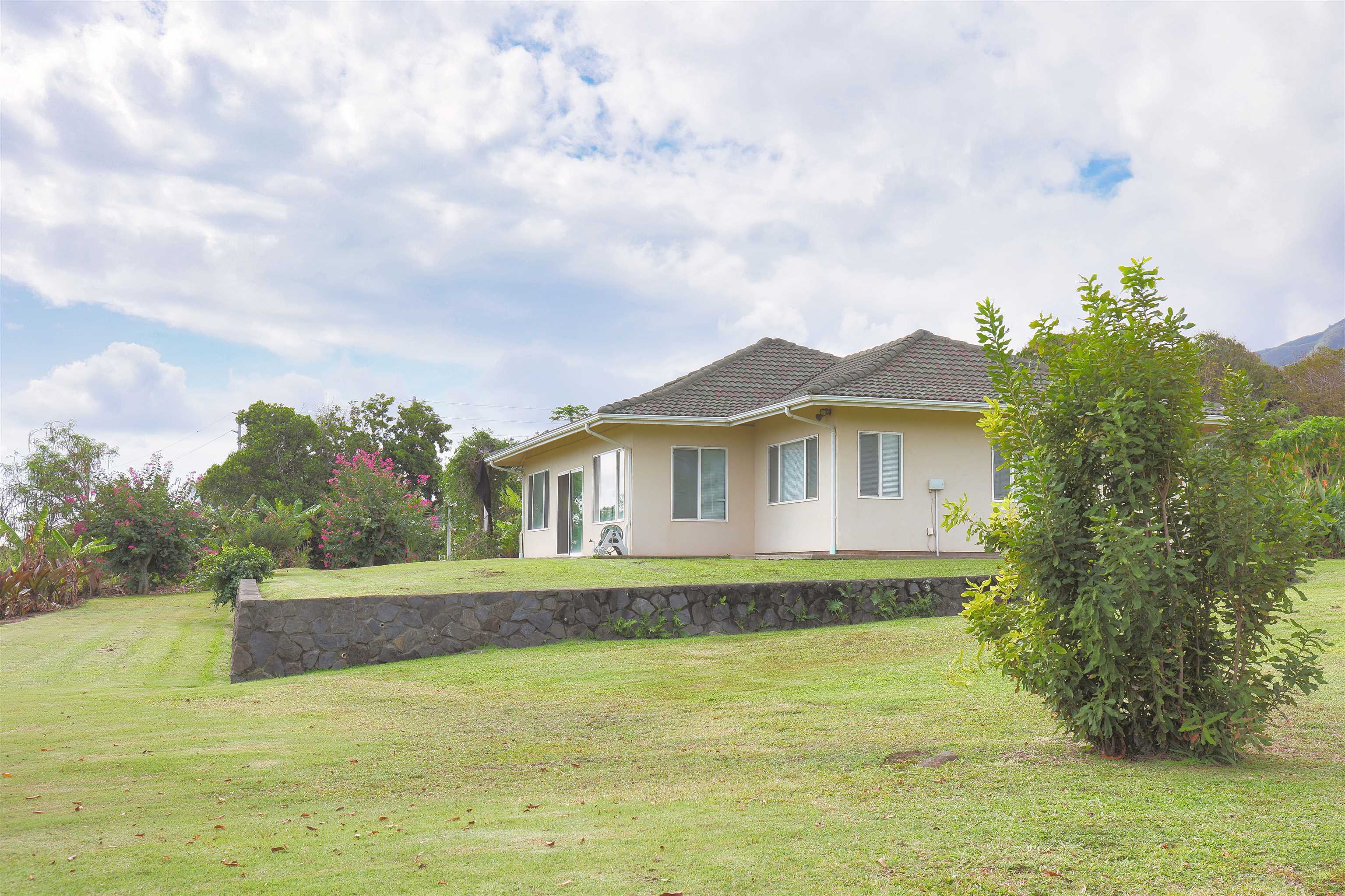 522  Maika St , Wailuku home - photo 28 of 30