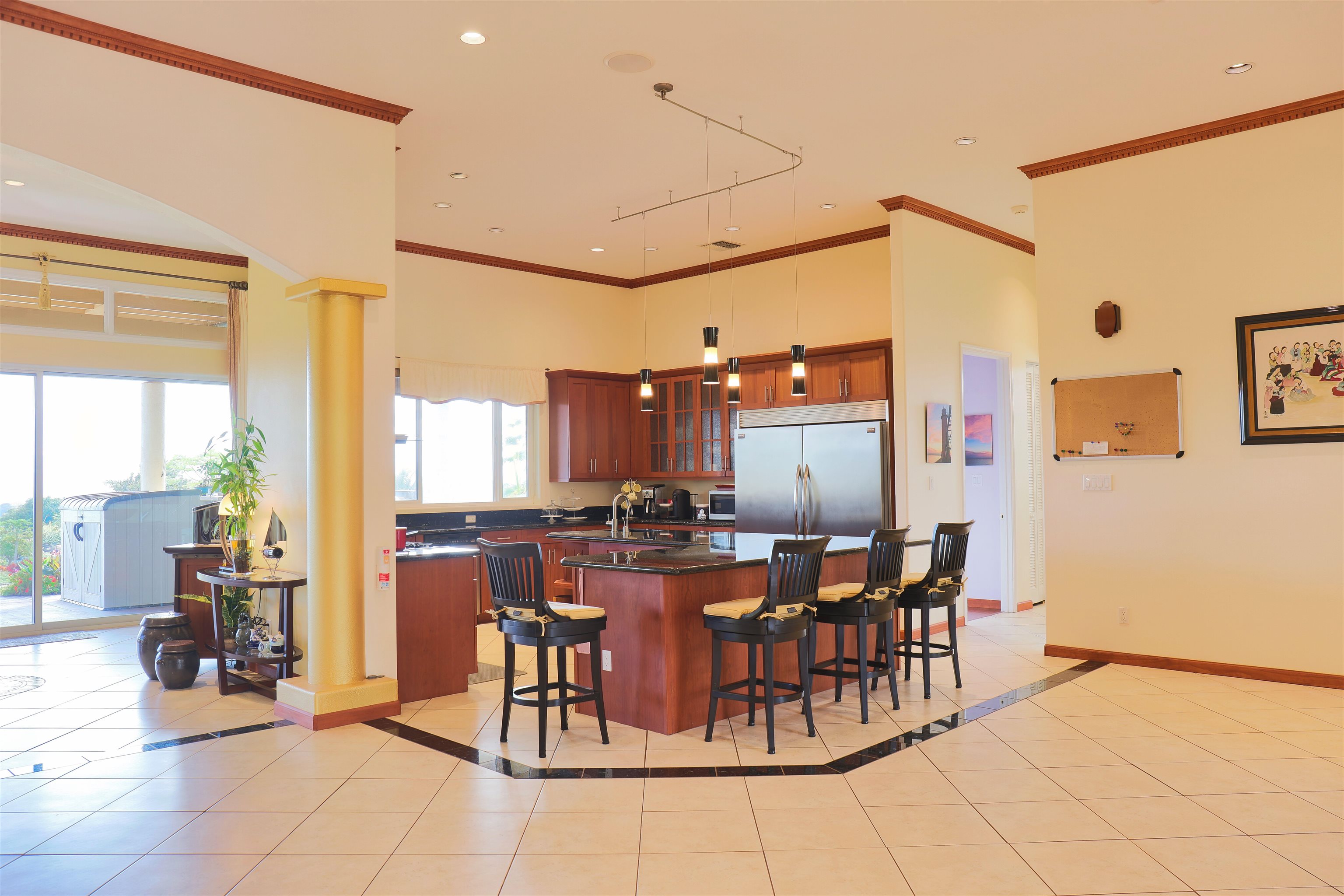 522  Maika St , Wailuku home - photo 10 of 30
