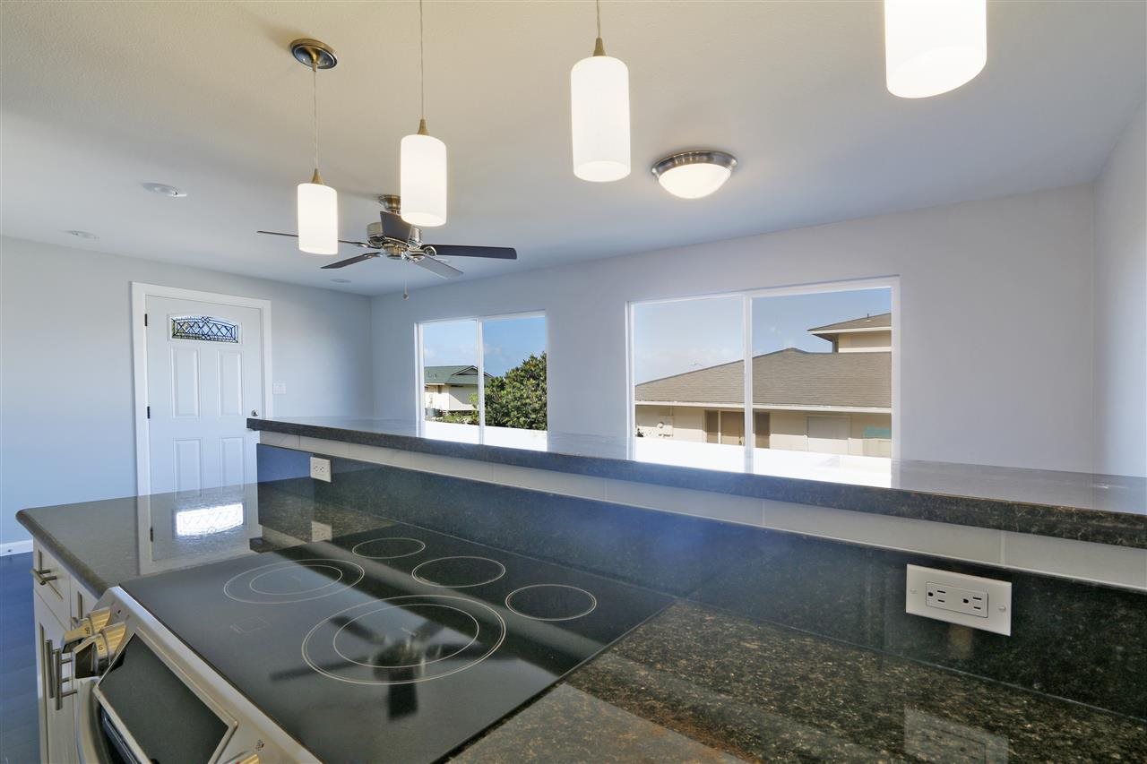 525  Niau St , Kahului home - photo 3 of 28