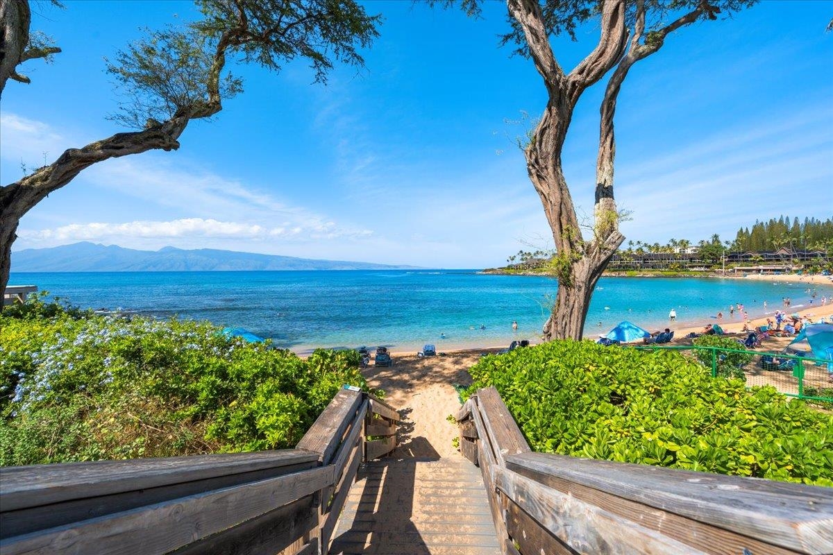 Napili Point II condo # B44, Lahaina, Hawaii - photo 20 of 25