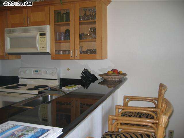 Napili Point II condo # B-42, Lahaina, Hawaii - photo 9 of 24