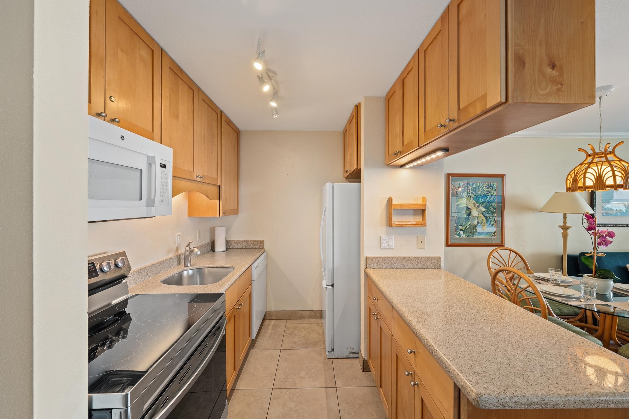Napili Sunset condo # 111, Lahaina, Hawaii - photo 14 of 46