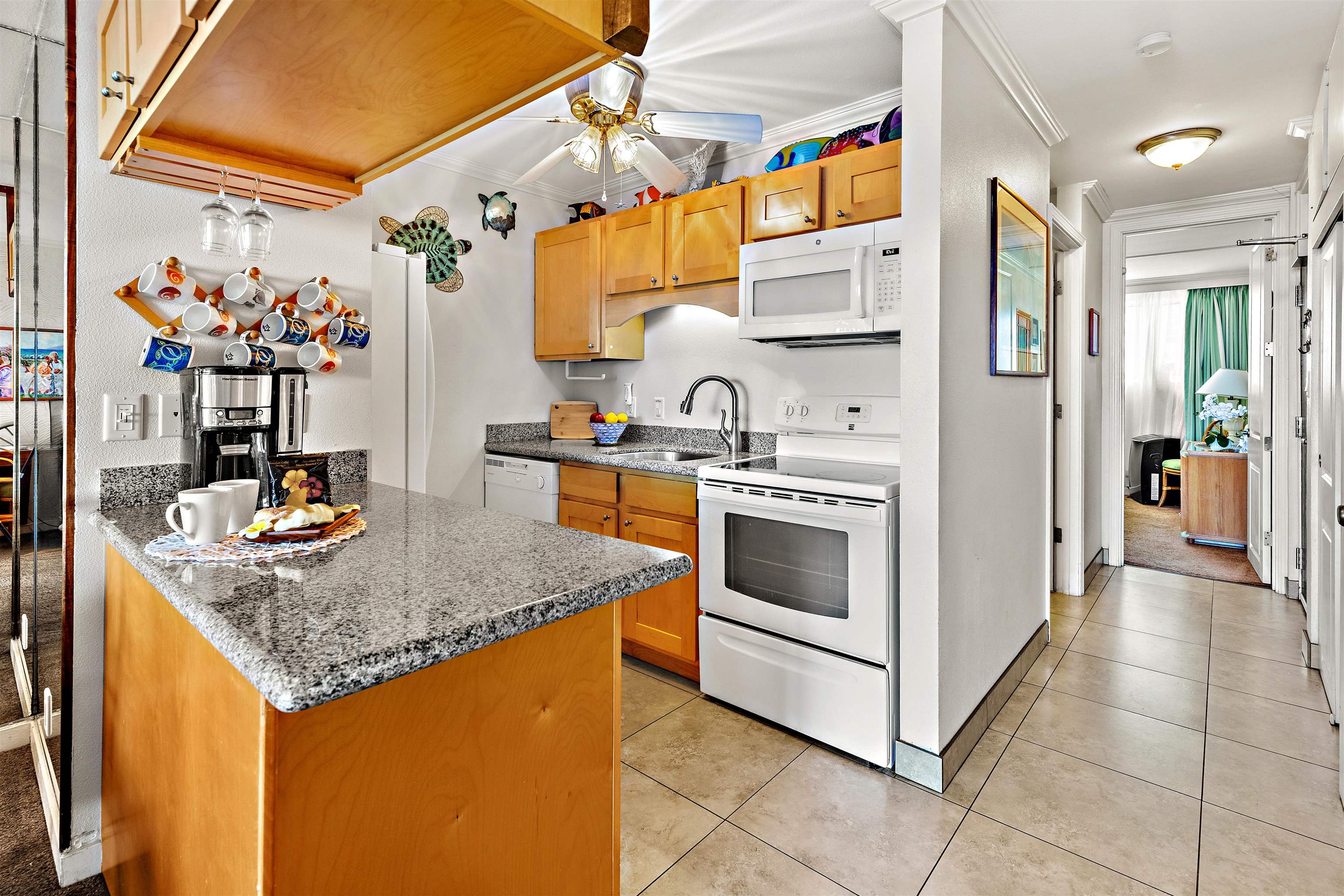 Napili Sunset condo # 115, Lahaina, Hawaii - photo 18 of 29