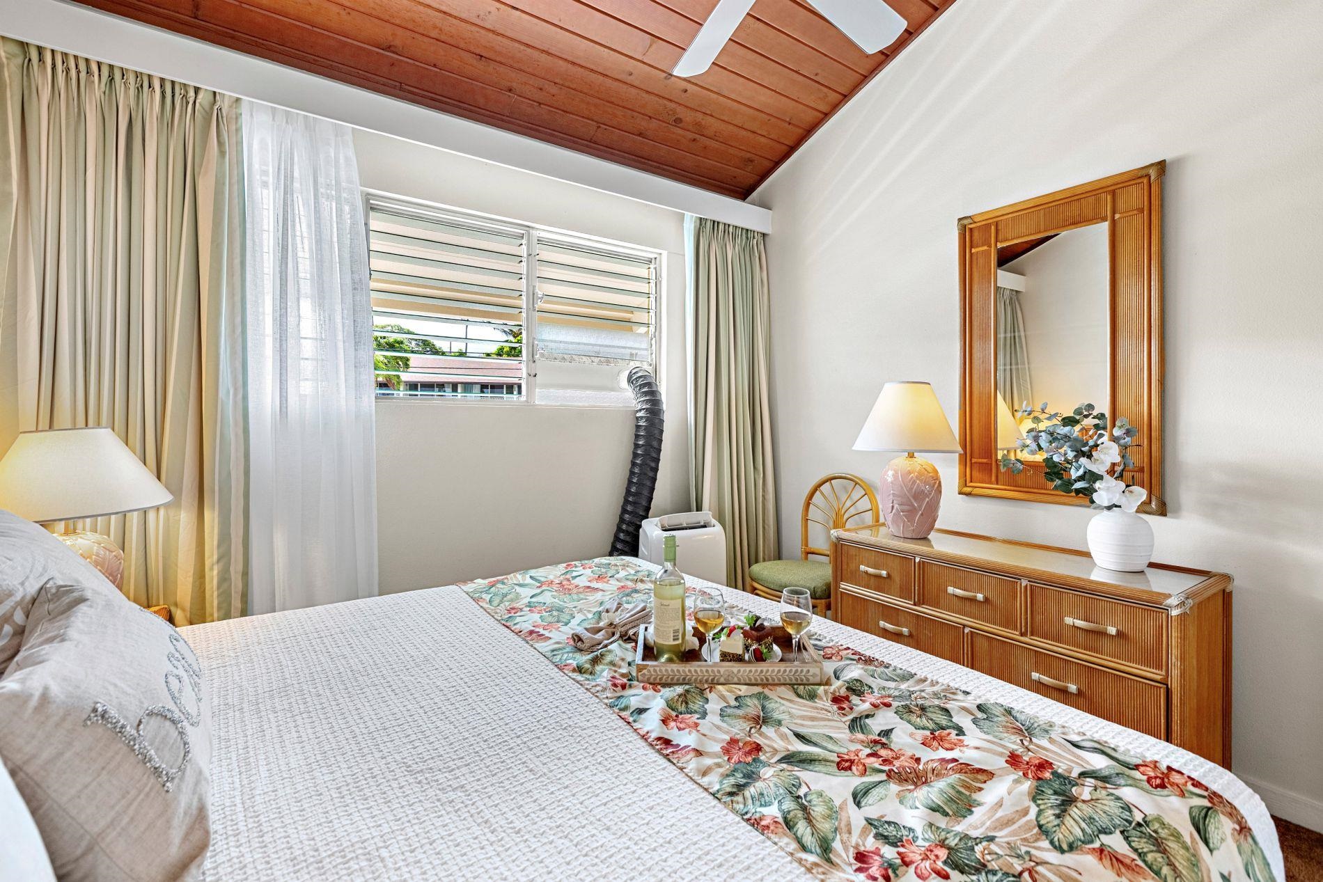 Napili Sunset condo # 215, Lahaina, Hawaii - photo 11 of 32