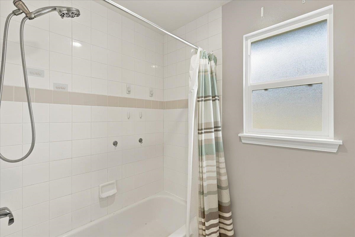 53  Polale St , Kihei home - photo 32 of 50