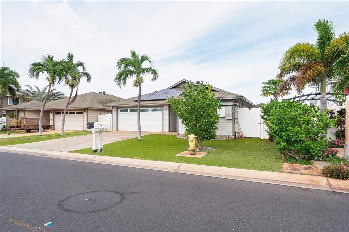 53  Polale St , Kihei home - photo 7 of 50