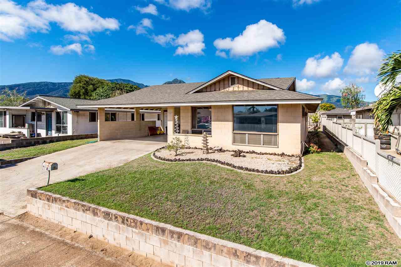 532  Kaulana St , Kahului home - photo 2 of 19