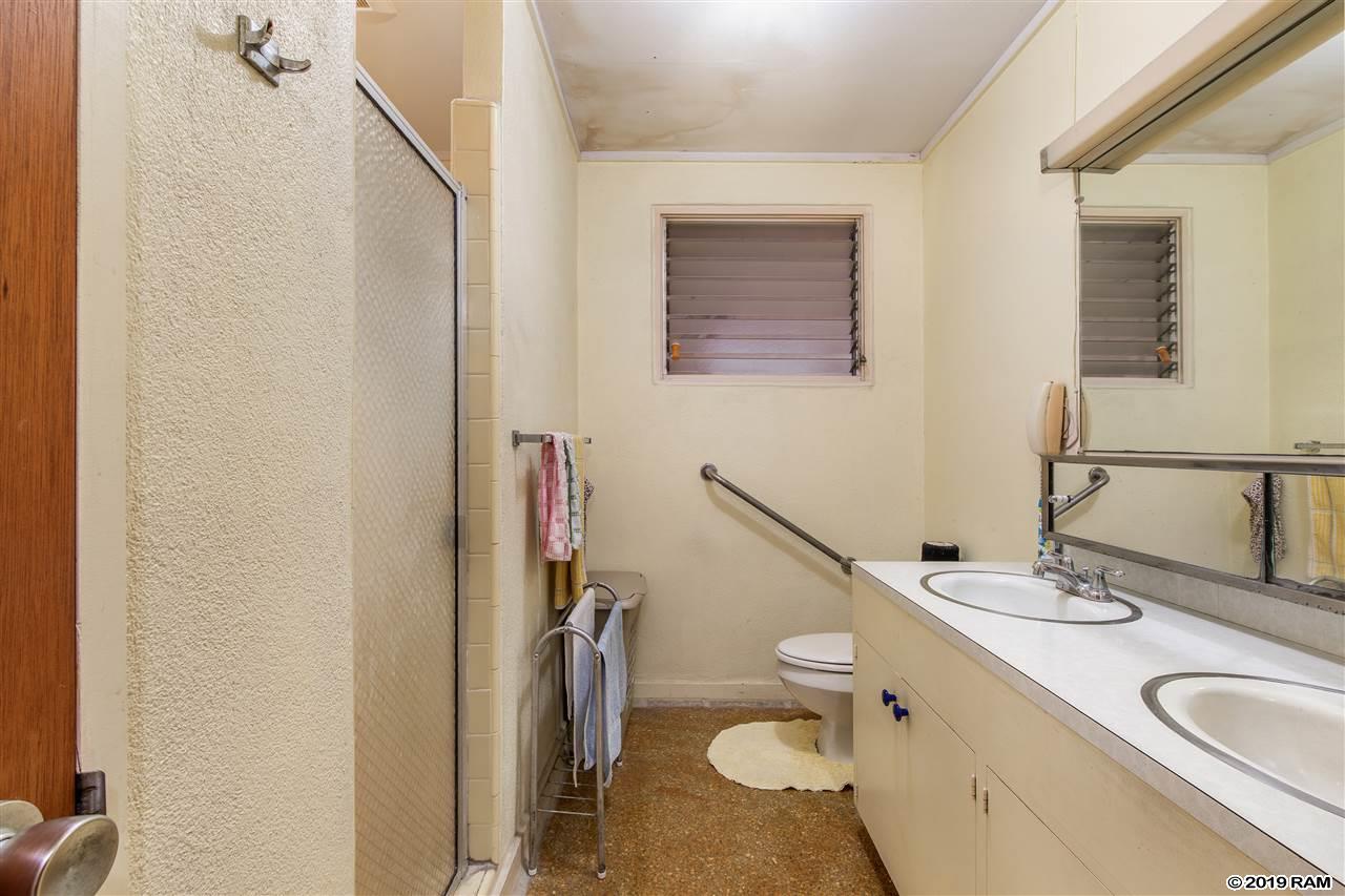 532  Kaulana St , Kahului home - photo 13 of 19