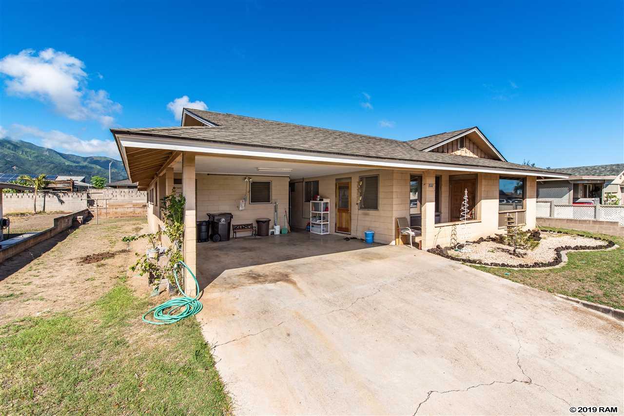 532  Kaulana St , Kahului home - photo 5 of 19