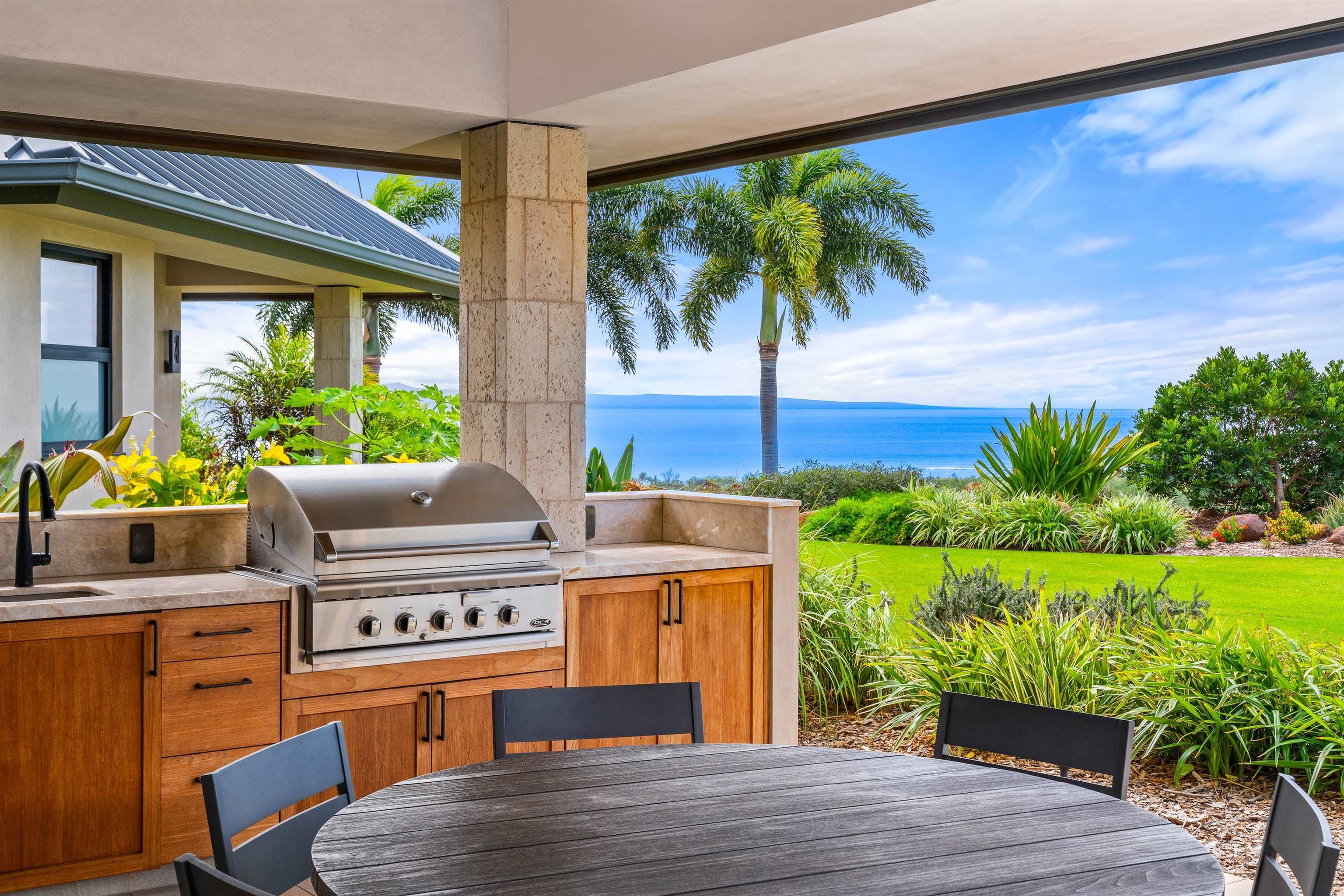 533  Luawai St Olowalu, Olowalu home - photo 16 of 50