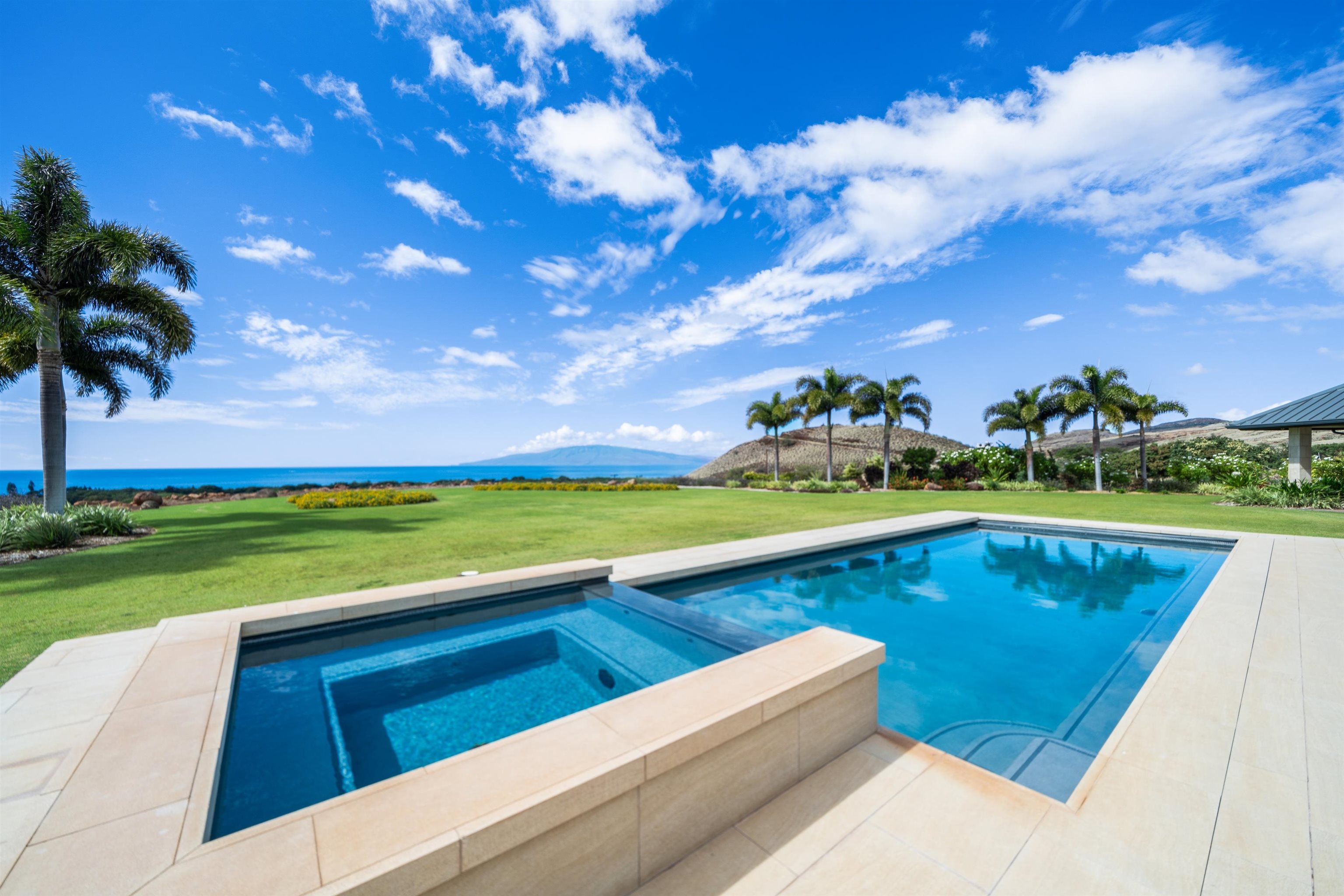 533  Luawai St Olowalu, Olowalu home - photo 3 of 50