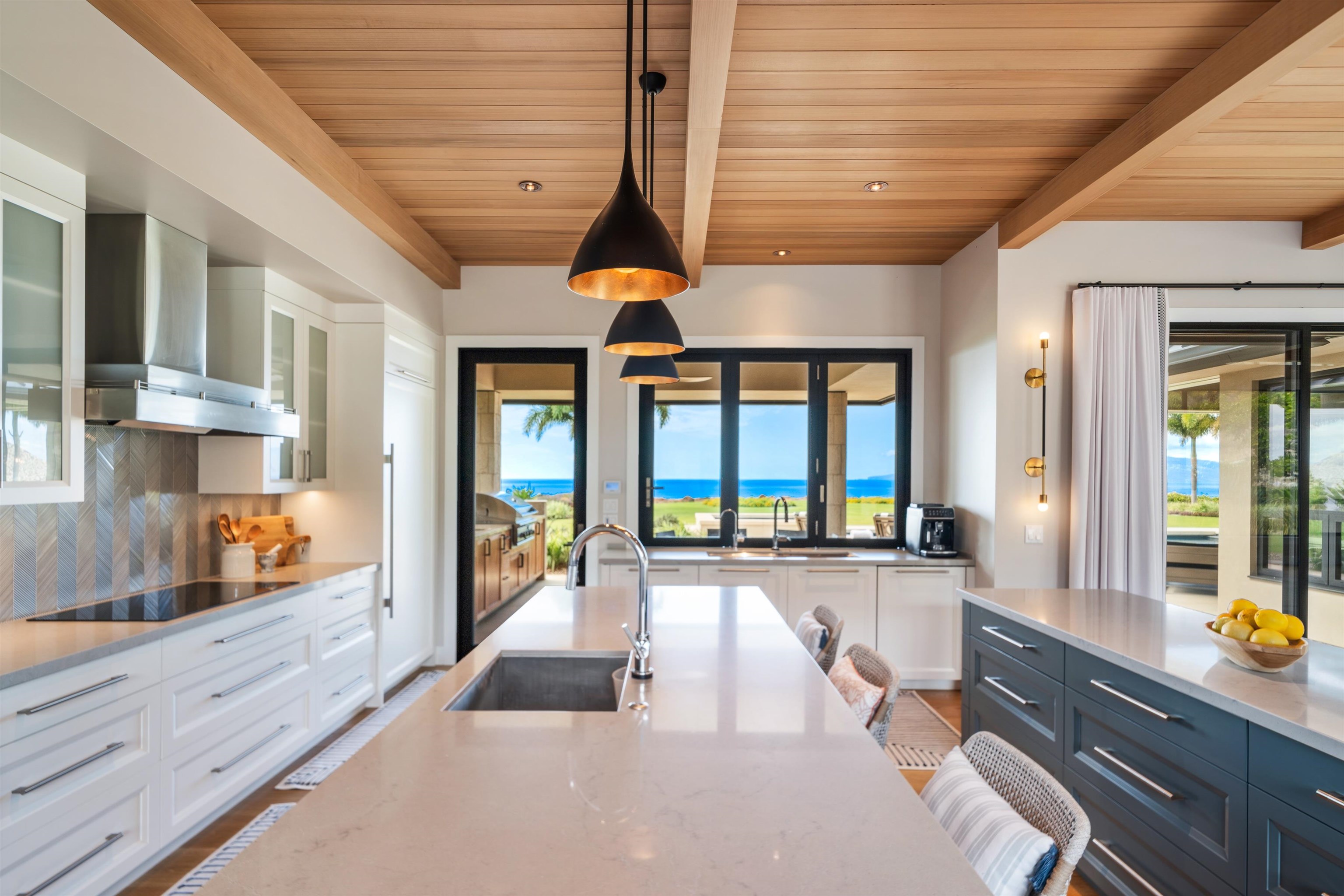 533  Luawai St Olowalu, Olowalu home - photo 4 of 50