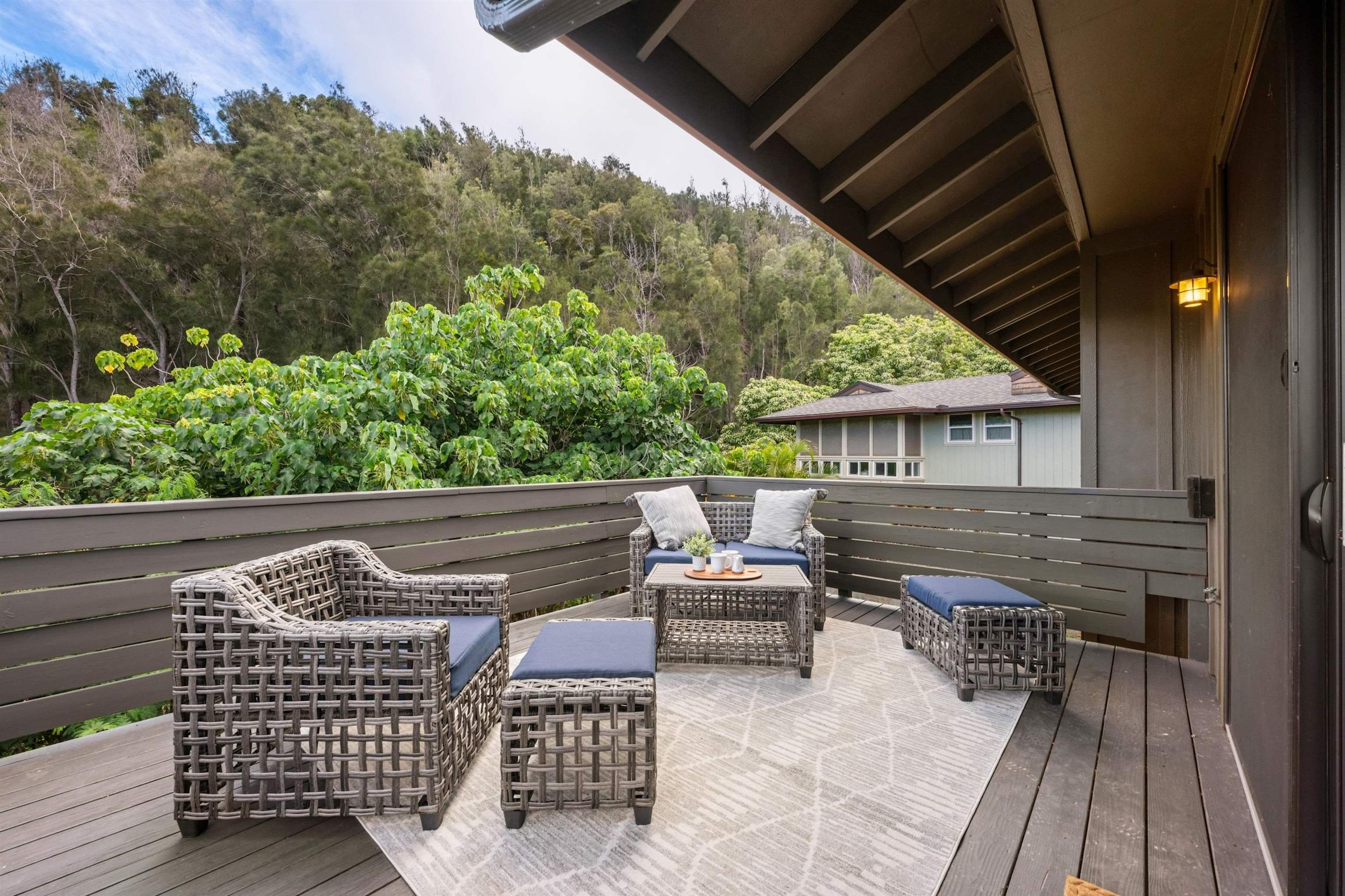 533  Polulani Dr , Wailuku home - photo 21 of 50
